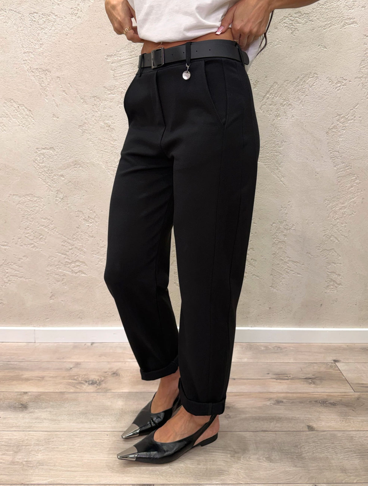 Pantalone elasticizzato in viscosa con cintura