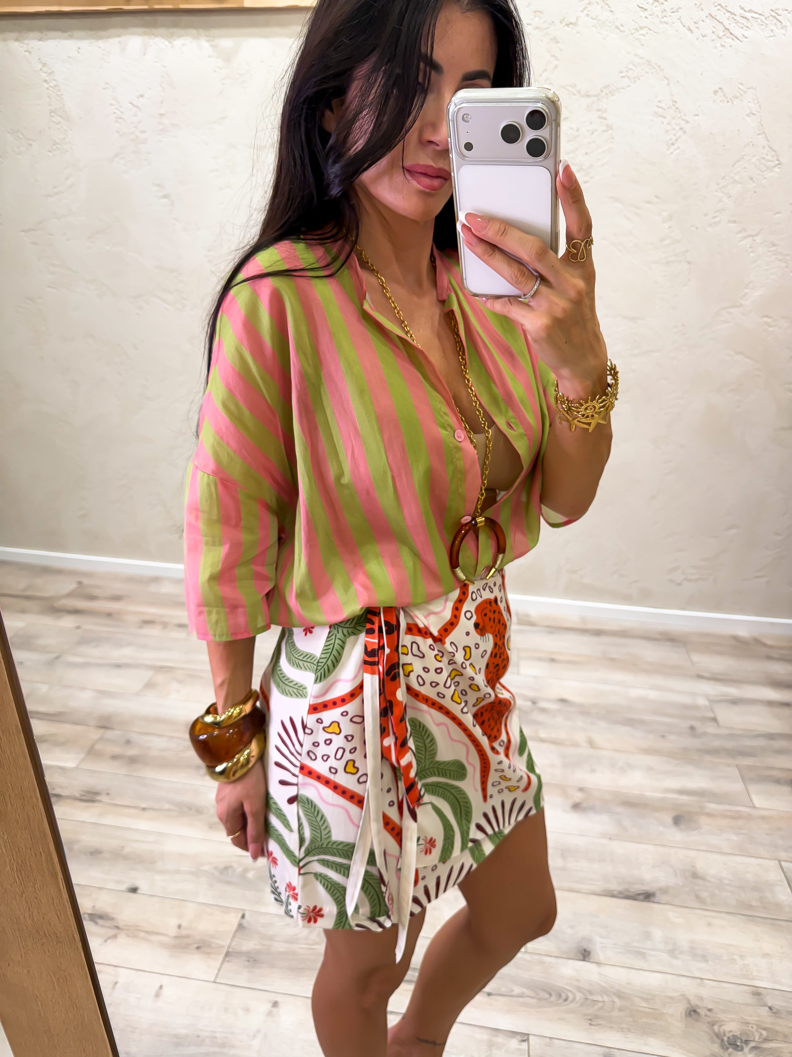 Completo "palm safari" camicia e minigonna pareo