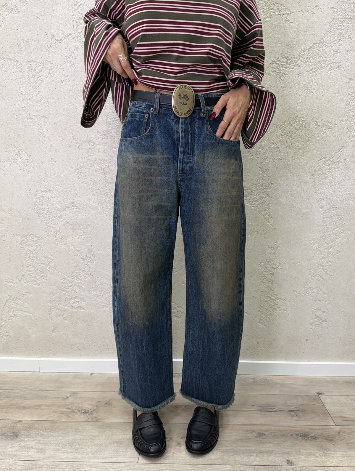Jeans "Maison" barrel fit sfrangiato