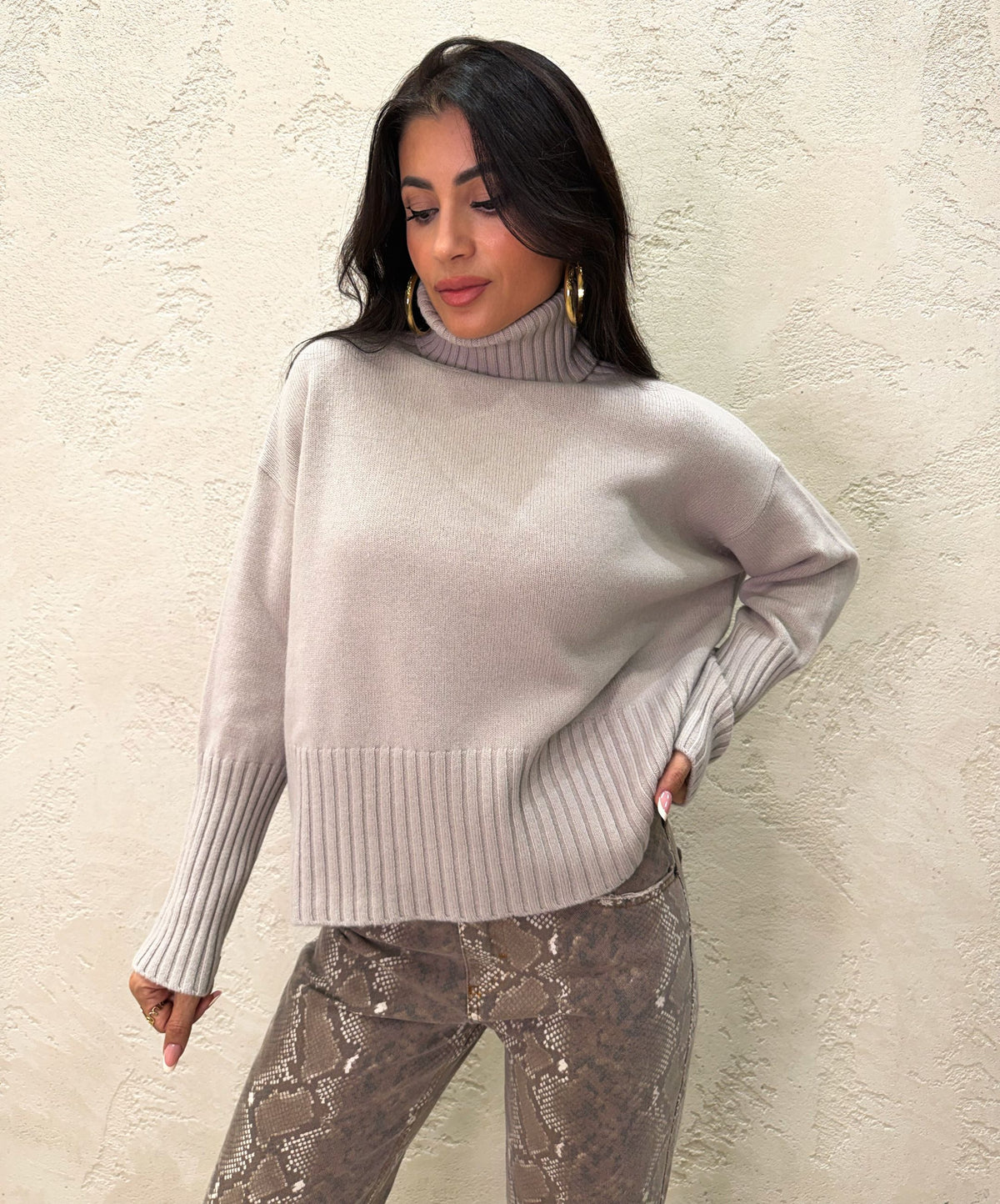Pullover a collo alto in pura lana