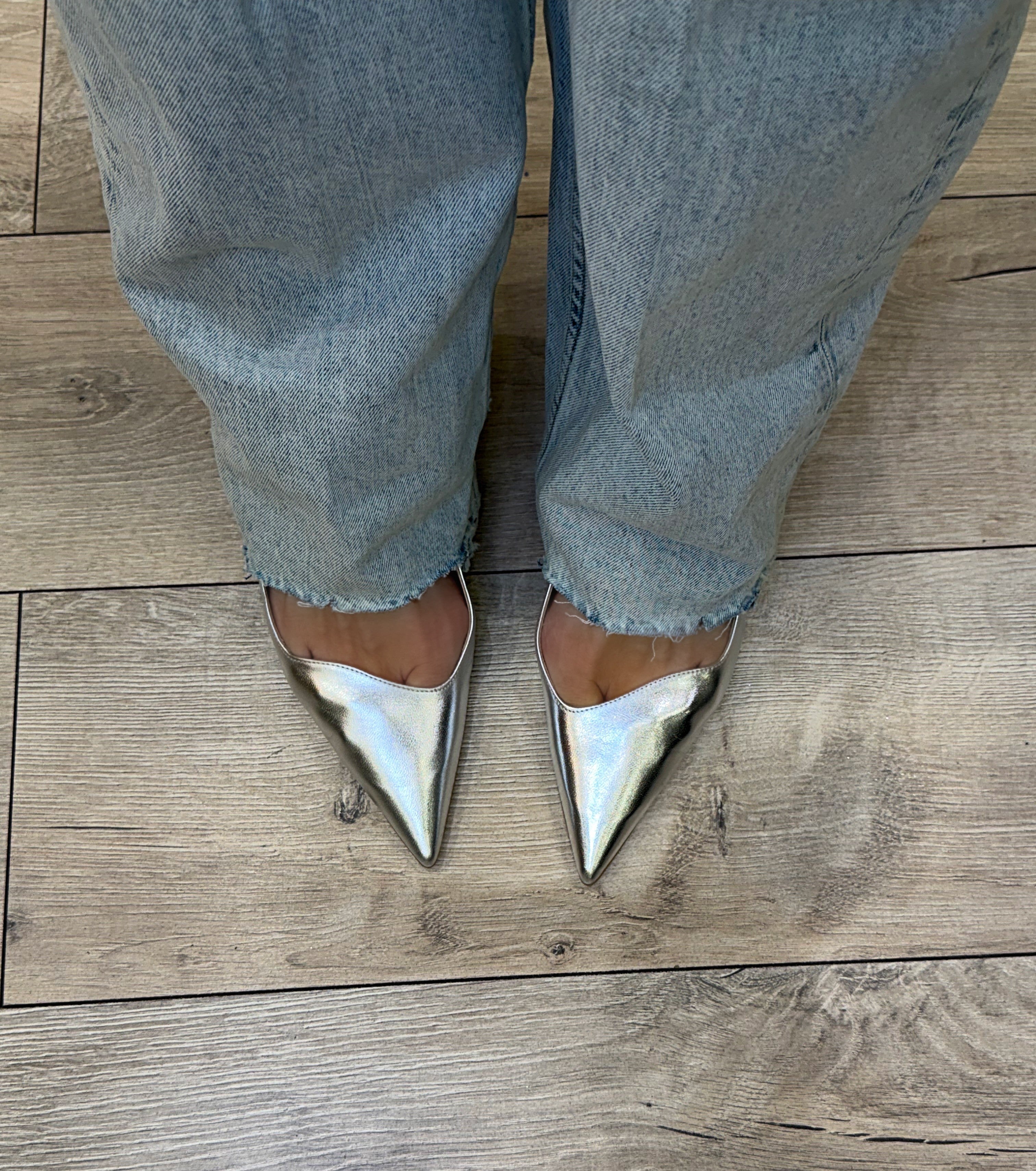 slingback laminta in vera pelle con tacco a blocco scolpito IS738 ARGENTO DIVINE FOLLIE