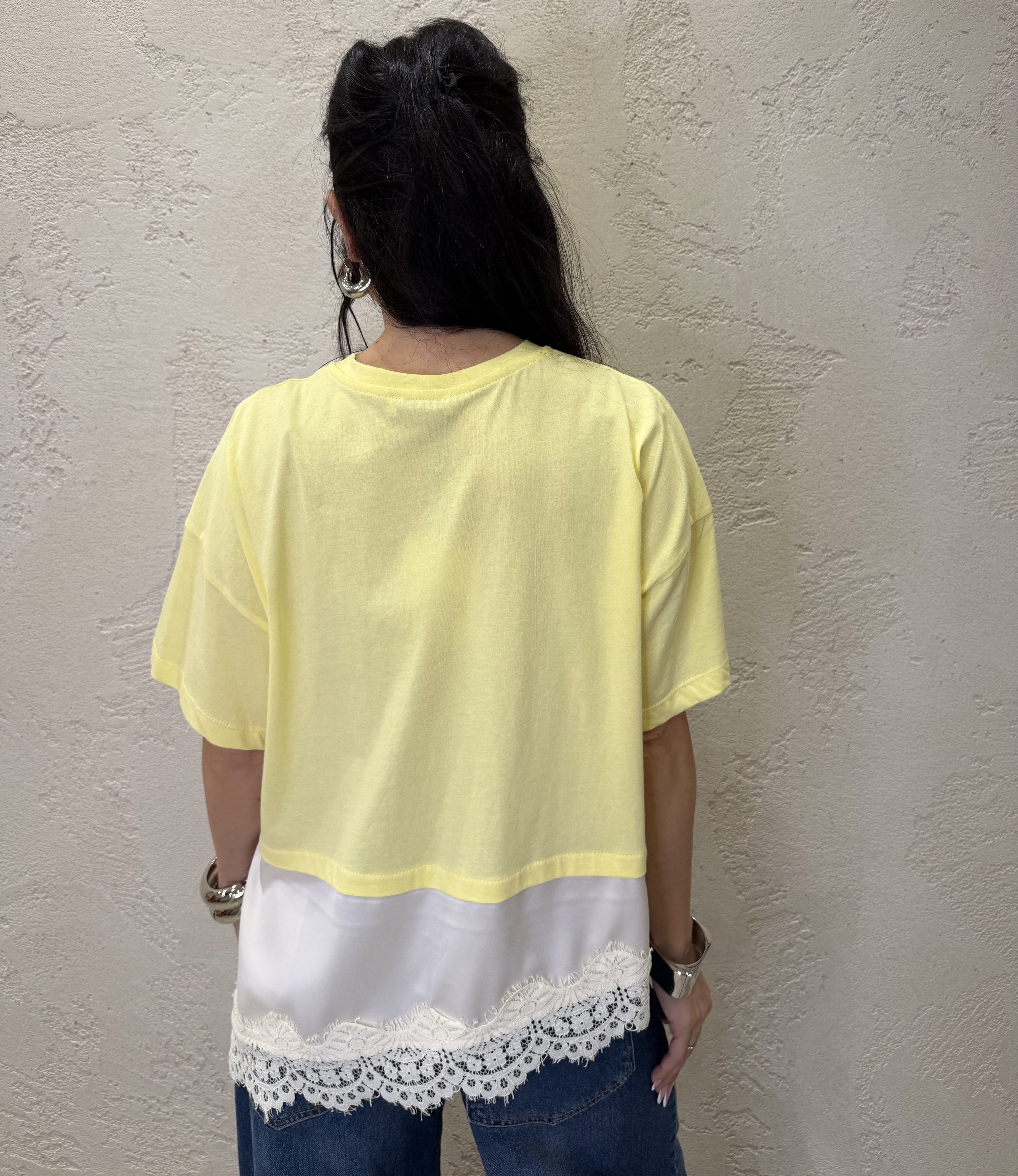 t-shirt a scatoletta con inserto satin e pizzo T262A082 GIALLO DIXIE