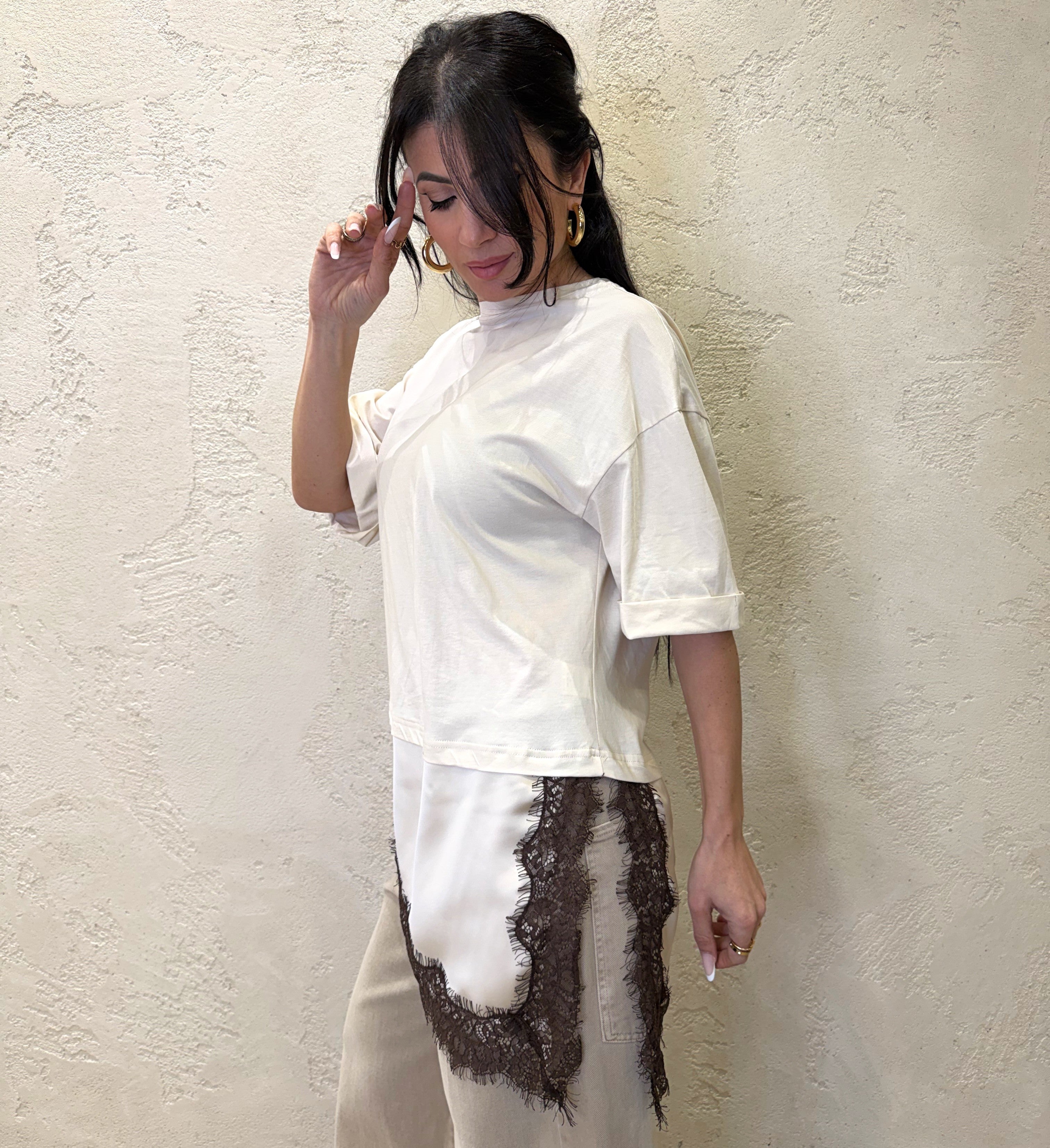 maglia ampia con inserto in satin e pizzo S26M195 BURRO/MORO MOTEL