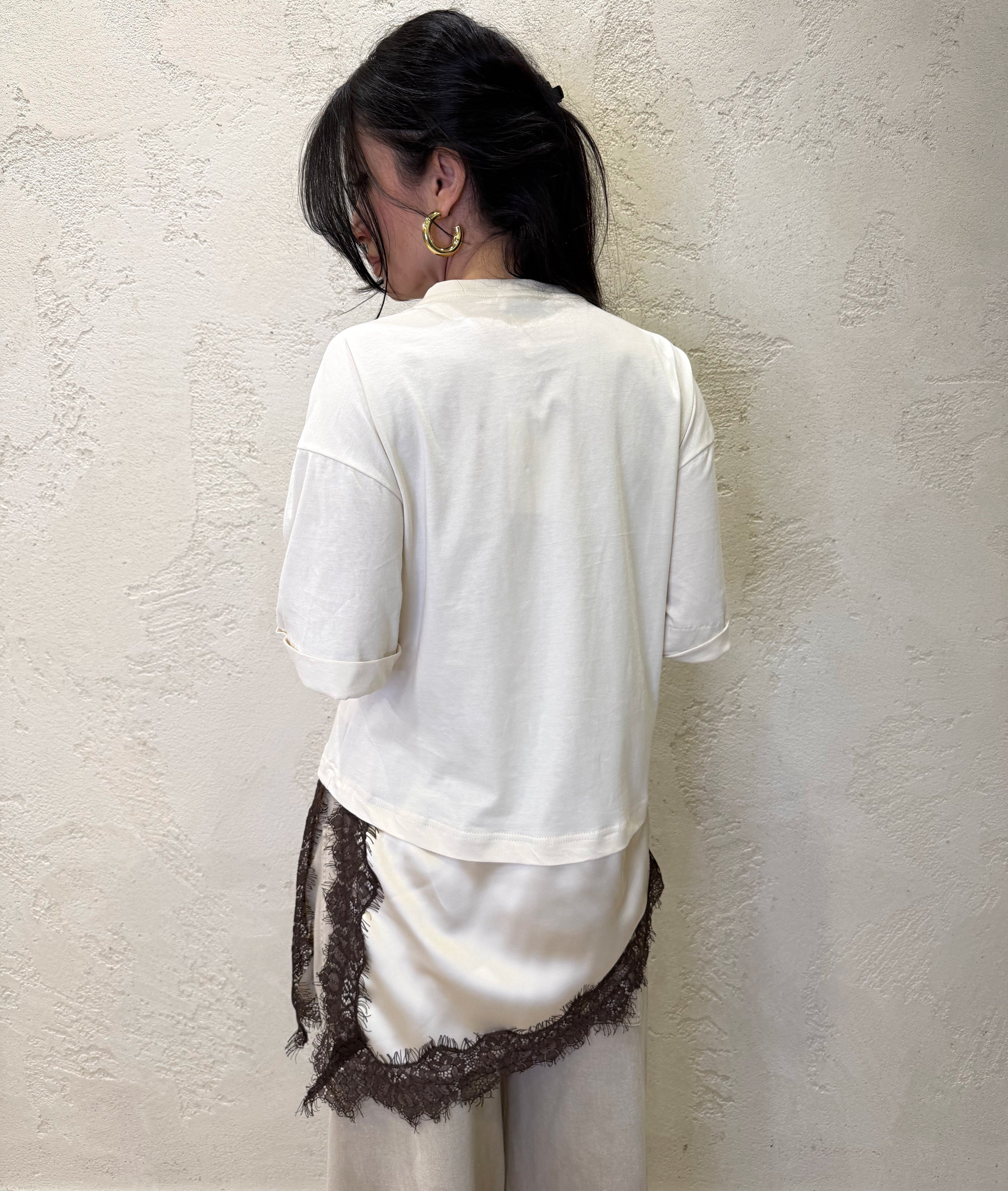 maglia ampia con inserto in satin e pizzo S26M195 BURRO/MORO MOTEL