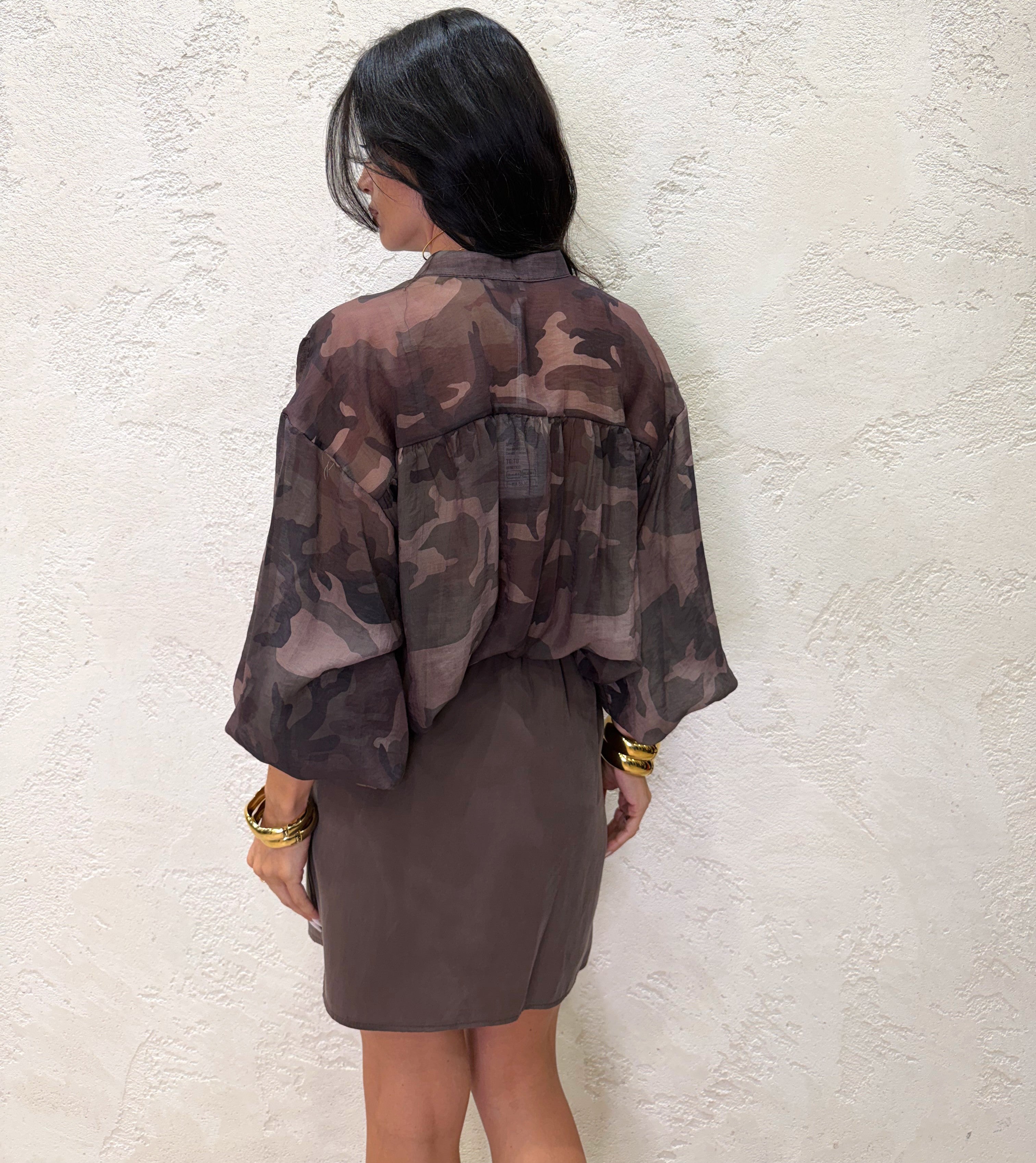 camicia morbida camouflage con tasca pailettes C81892 CAMOUFLAGE SUSY MIX