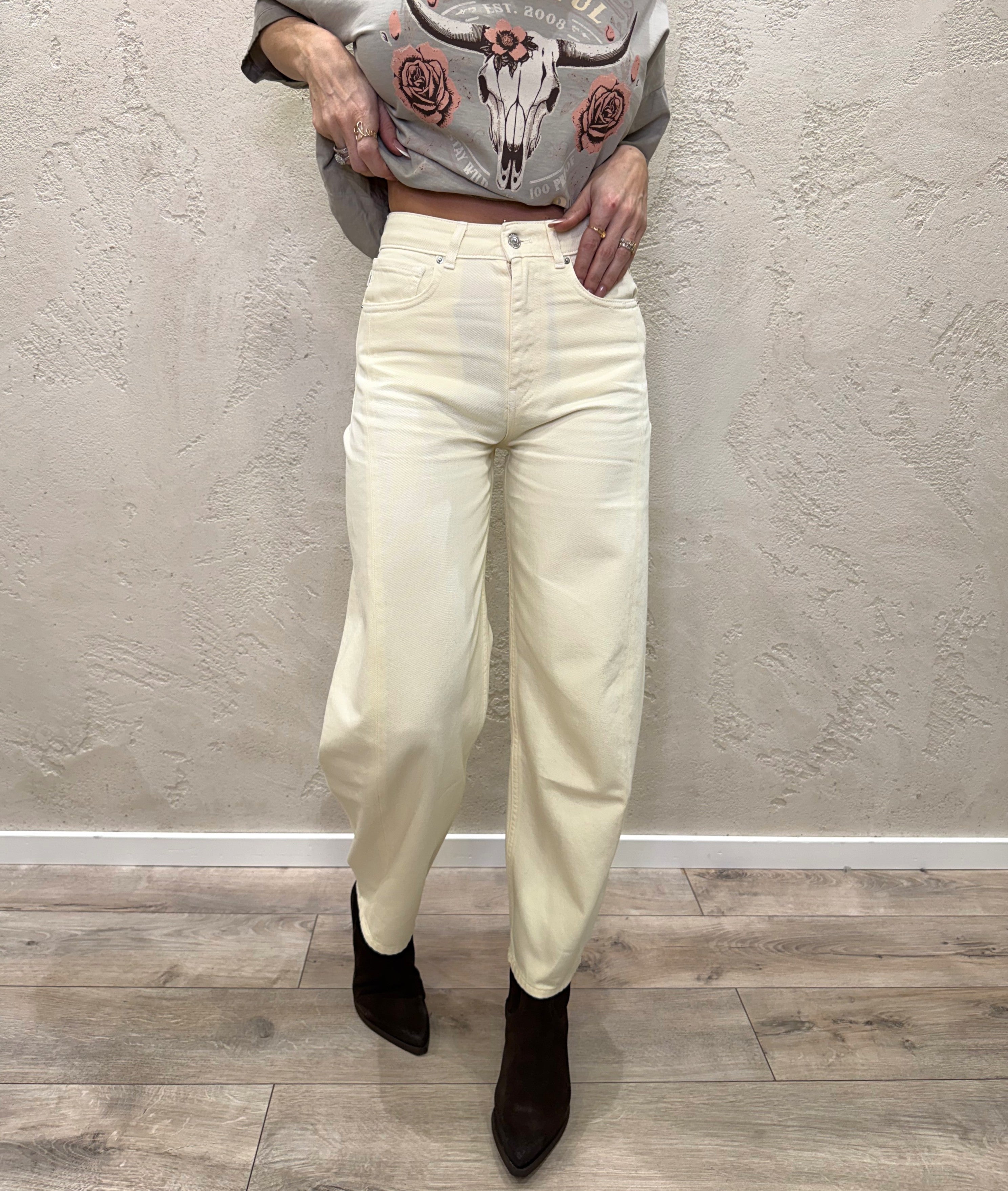 jeans modello chiara a baloon DAB5150 GIALLO PASTELLO VICOLO