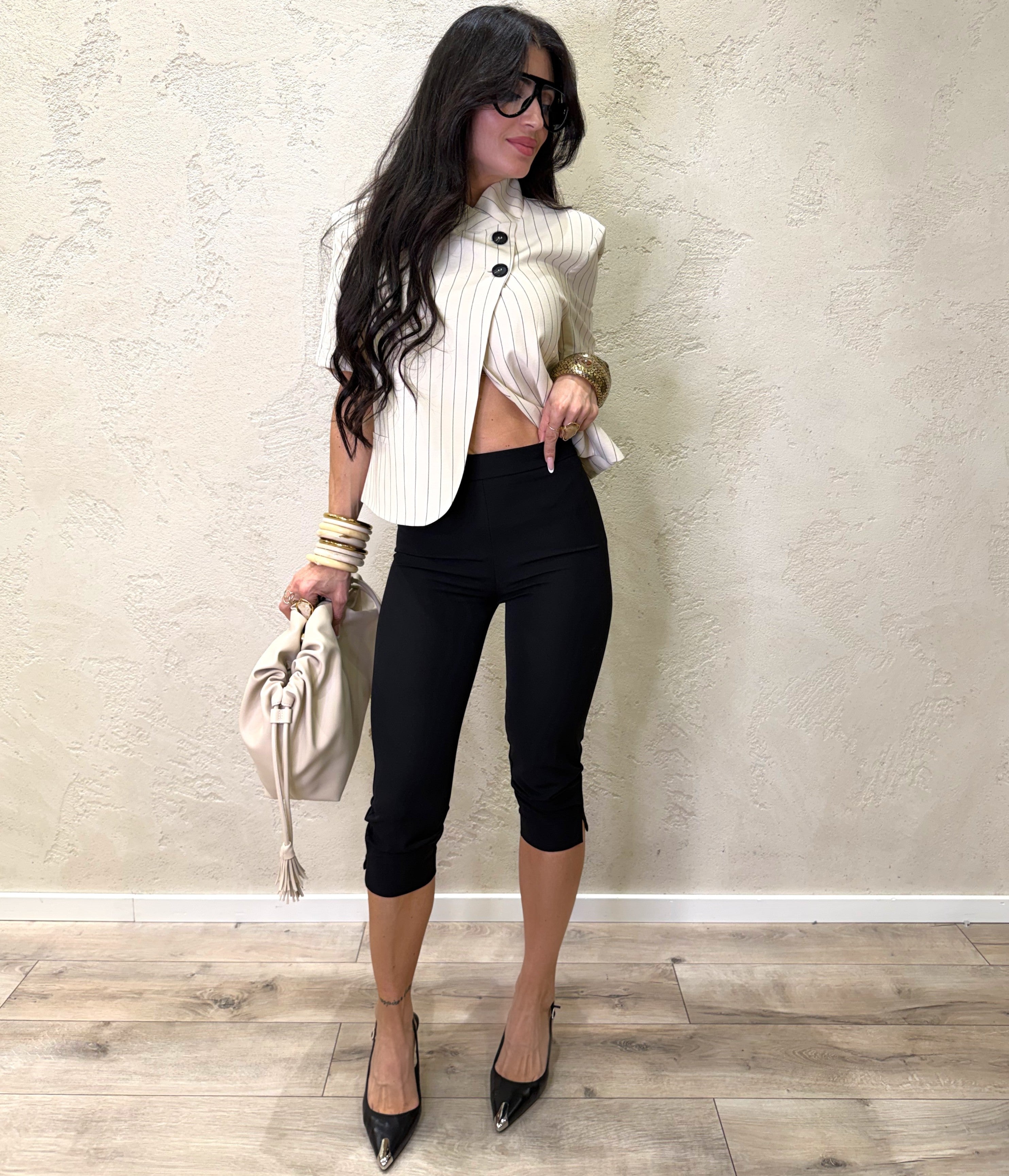 pantaloni capri in tessuto tecnico TAB2245 NERO VICOLO