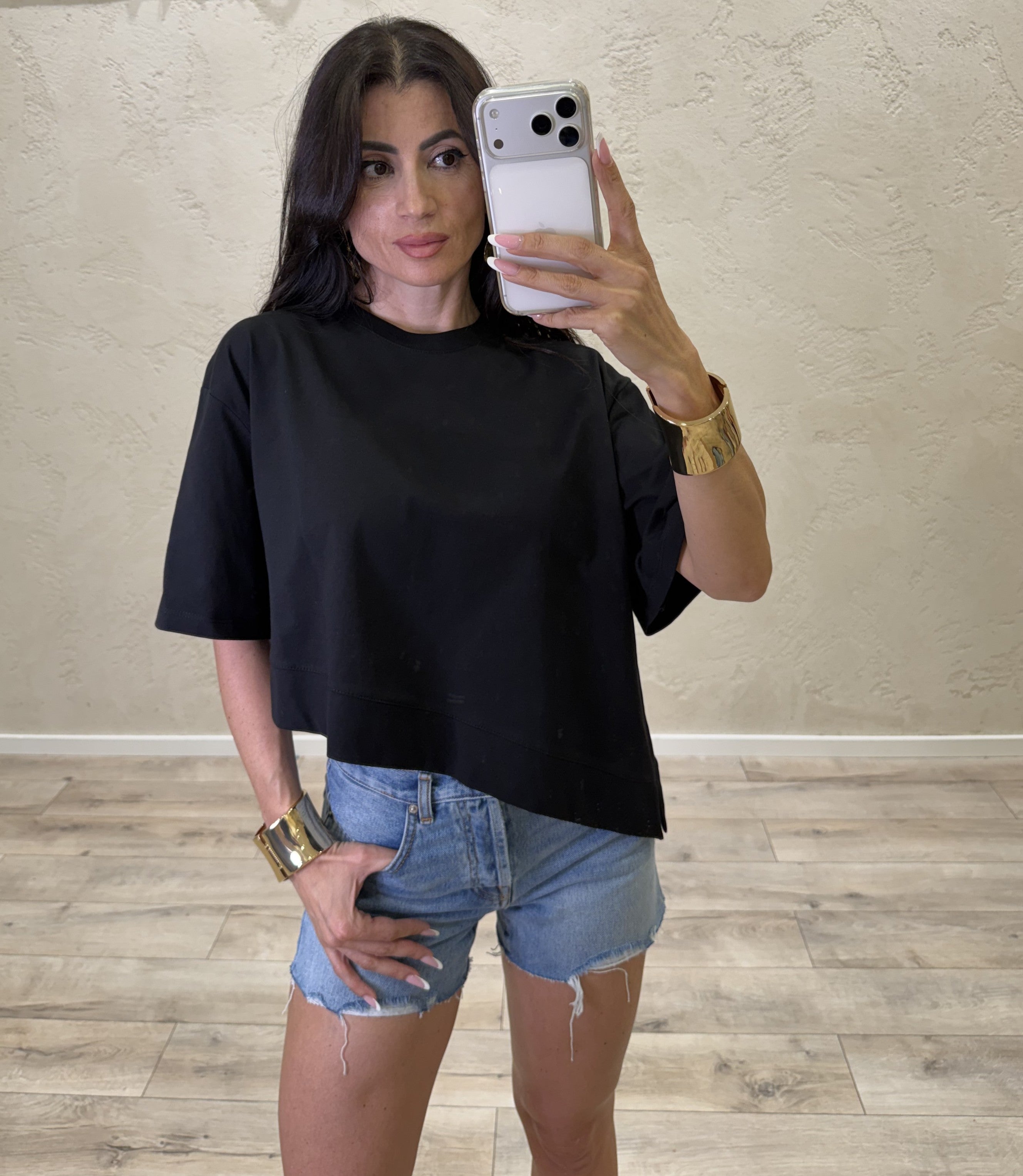 t-shirt a scatoletta asimmetrica UAB0281 NERO VICOLO