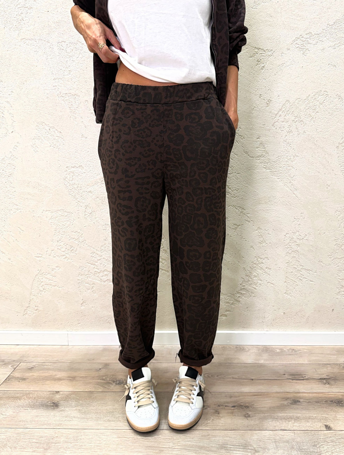 Pantalone ovetto in felpa maculato