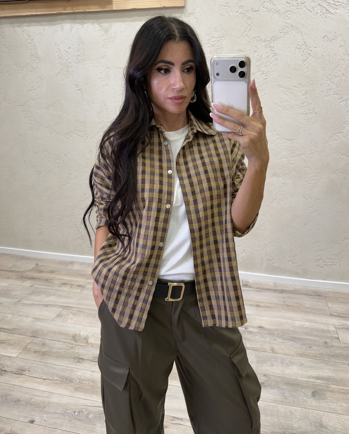 Camicia over a quadri