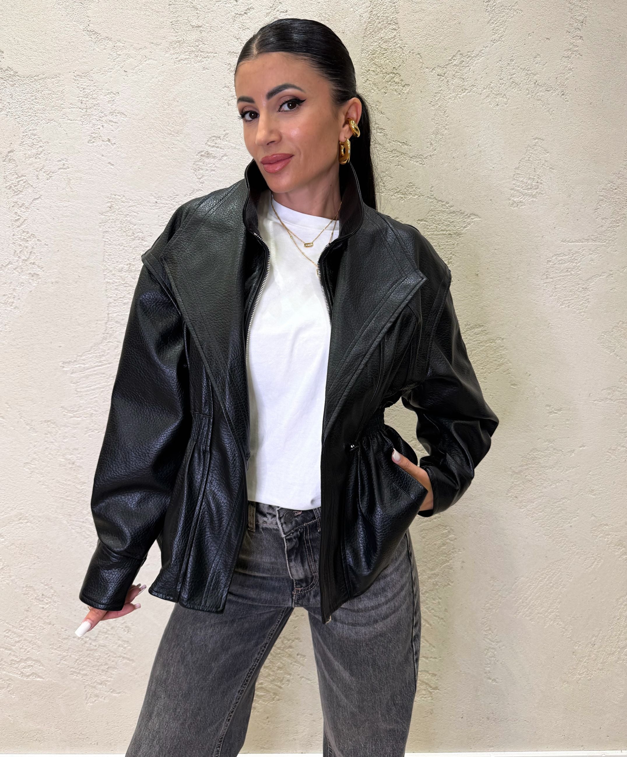 Giacca stile trench in ecopelle martellata strutturata