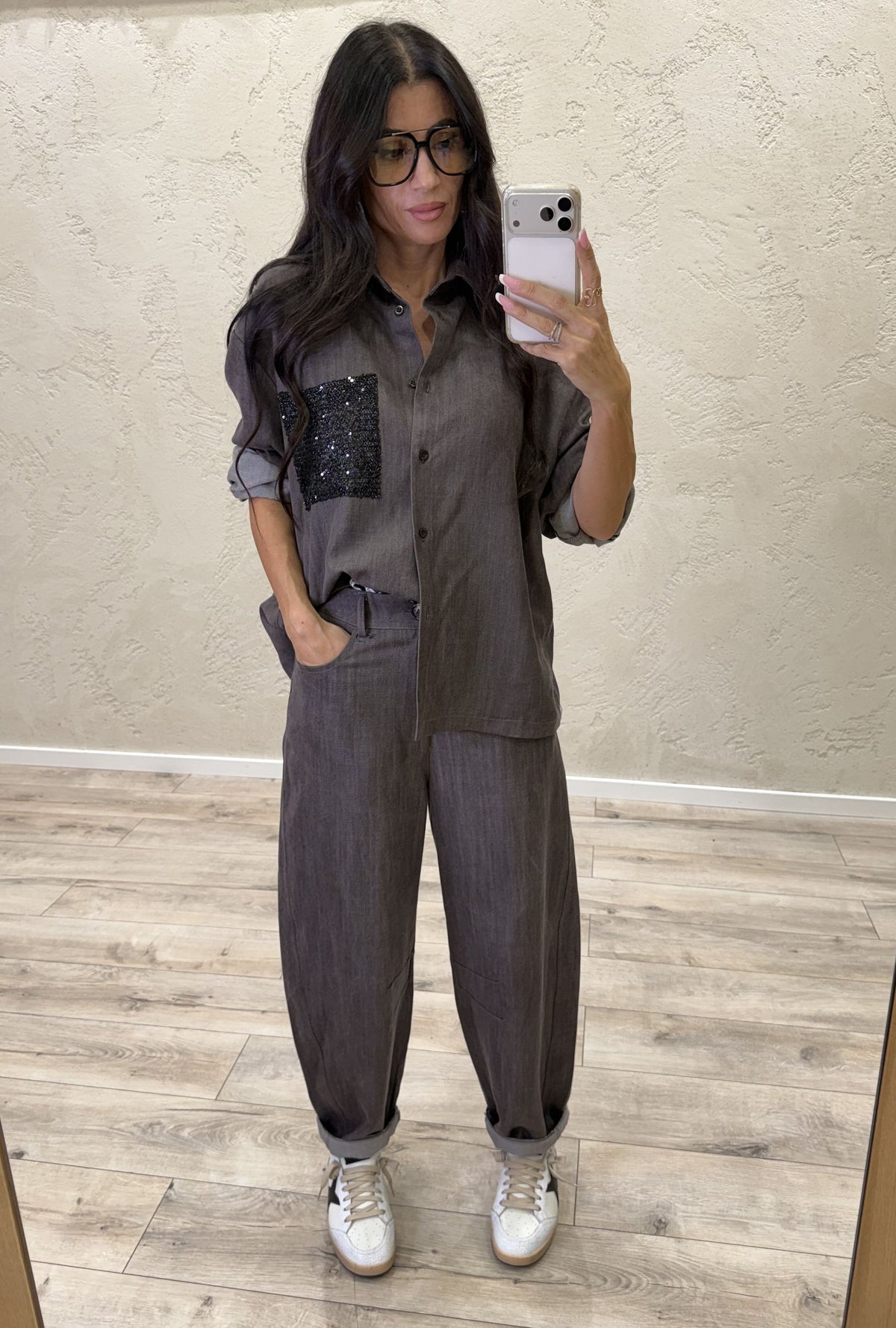 Camicia oversize in lyocell con taschino in paillettes
