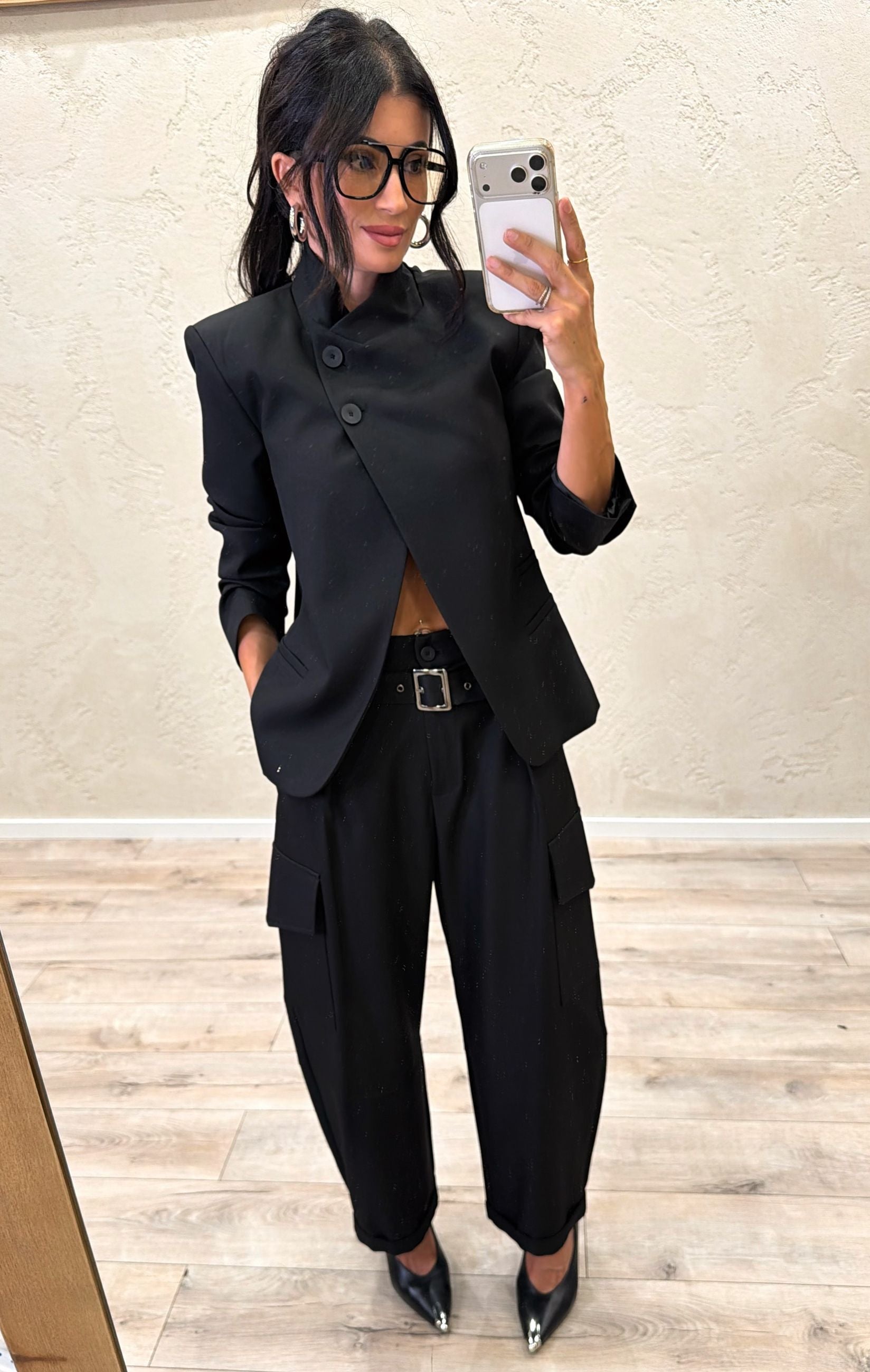 Pantaloni barrel fit con maxi tasche