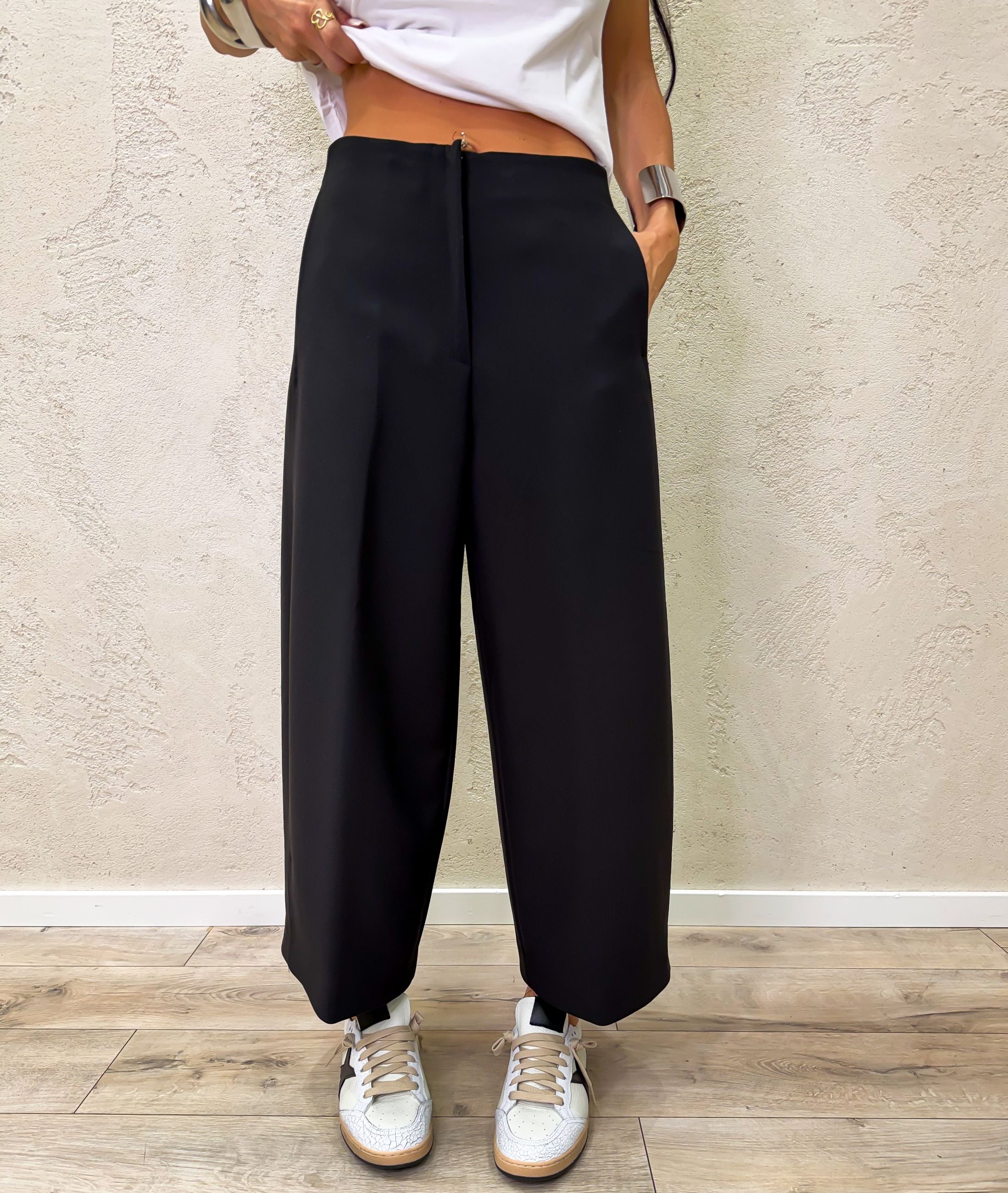 Pantalone gamba ampia effetto fluido