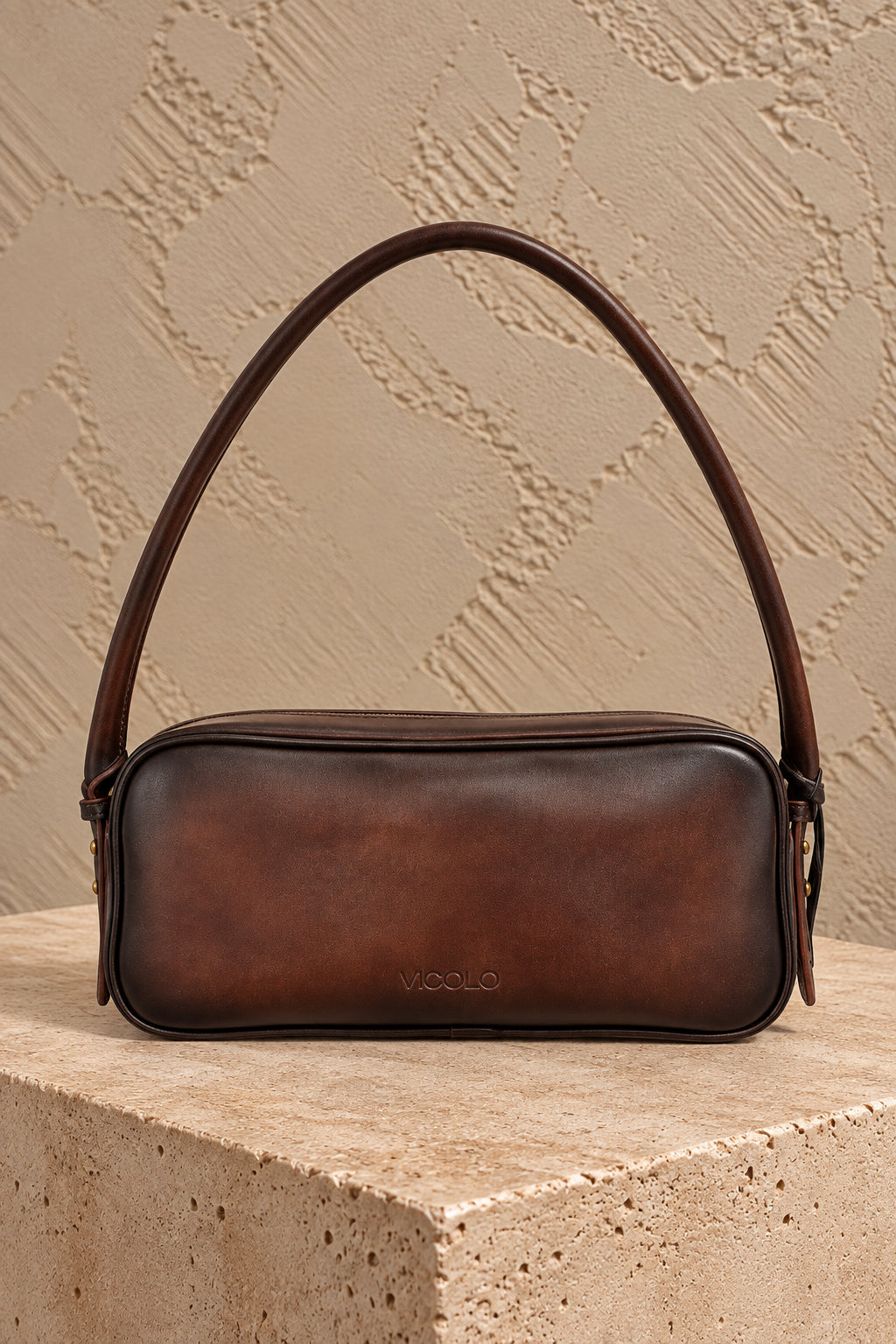 Borsa a spalla "Trunk" in ecopelle vintage