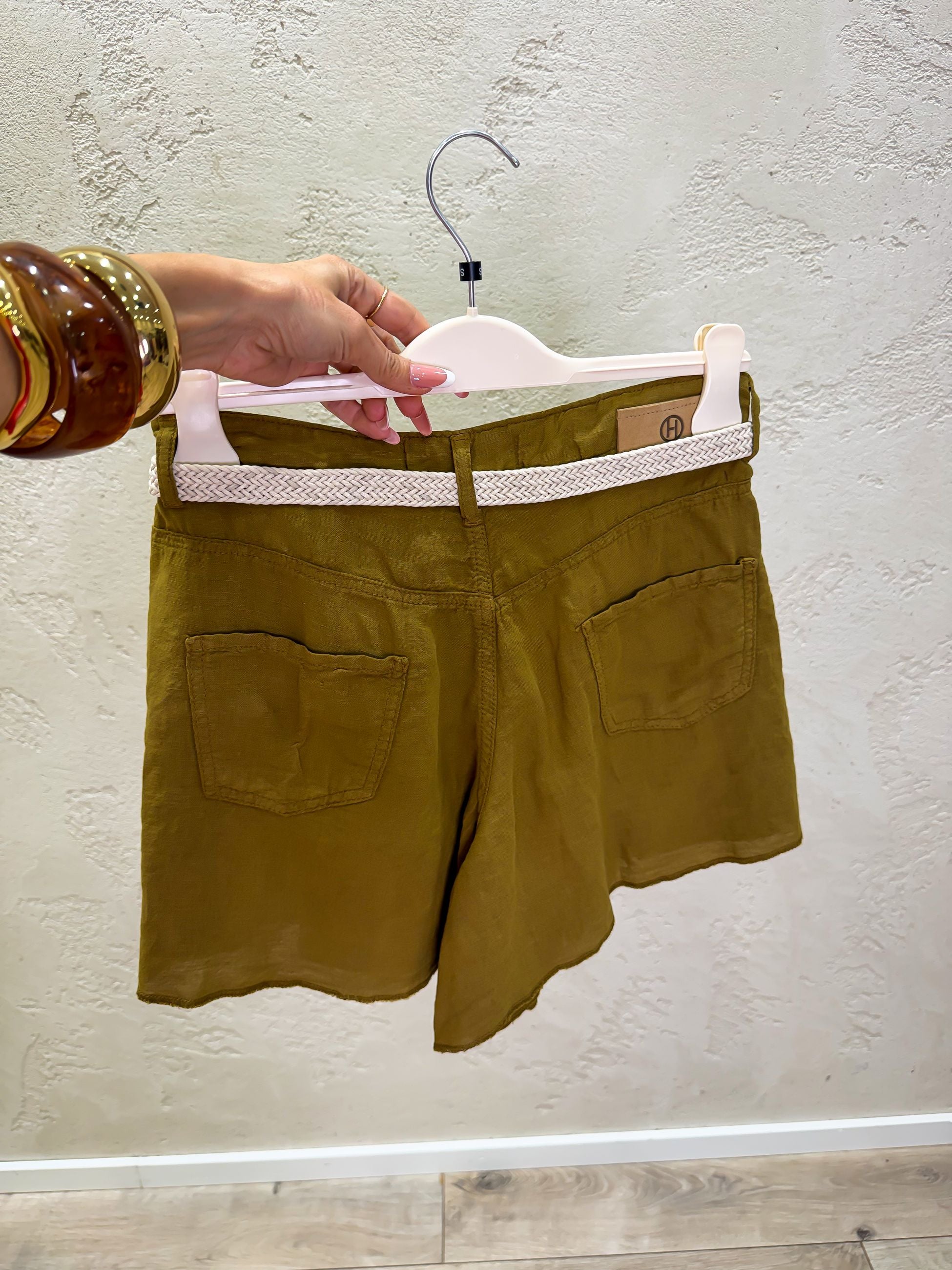 shorts a farfalla in lino