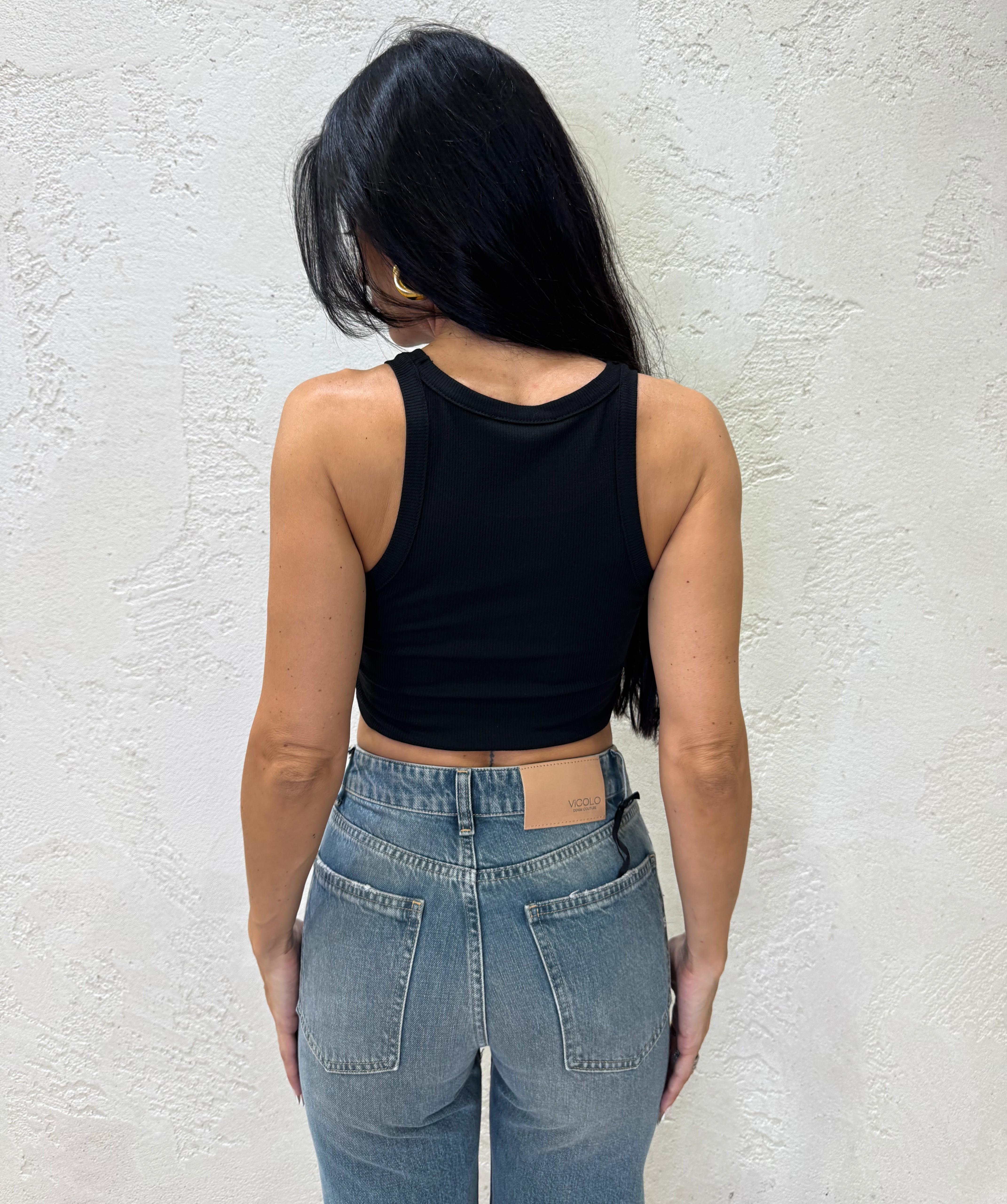 crop top con scollo a vogatore UF0066 NERO VICOLO