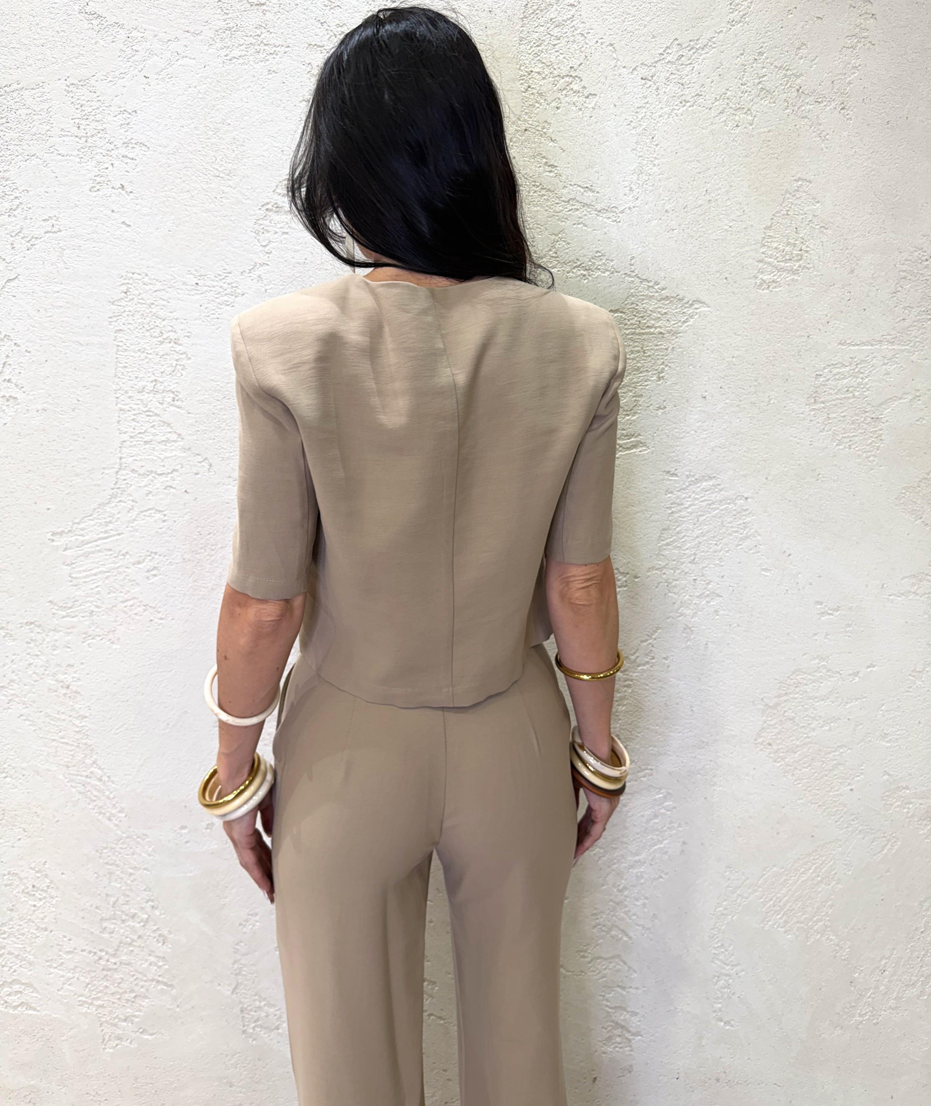 giacca a maniche corte con chiusura a doppiopetto e bottoni a contrasto JMN-Q122 BEIGE HAVEONE