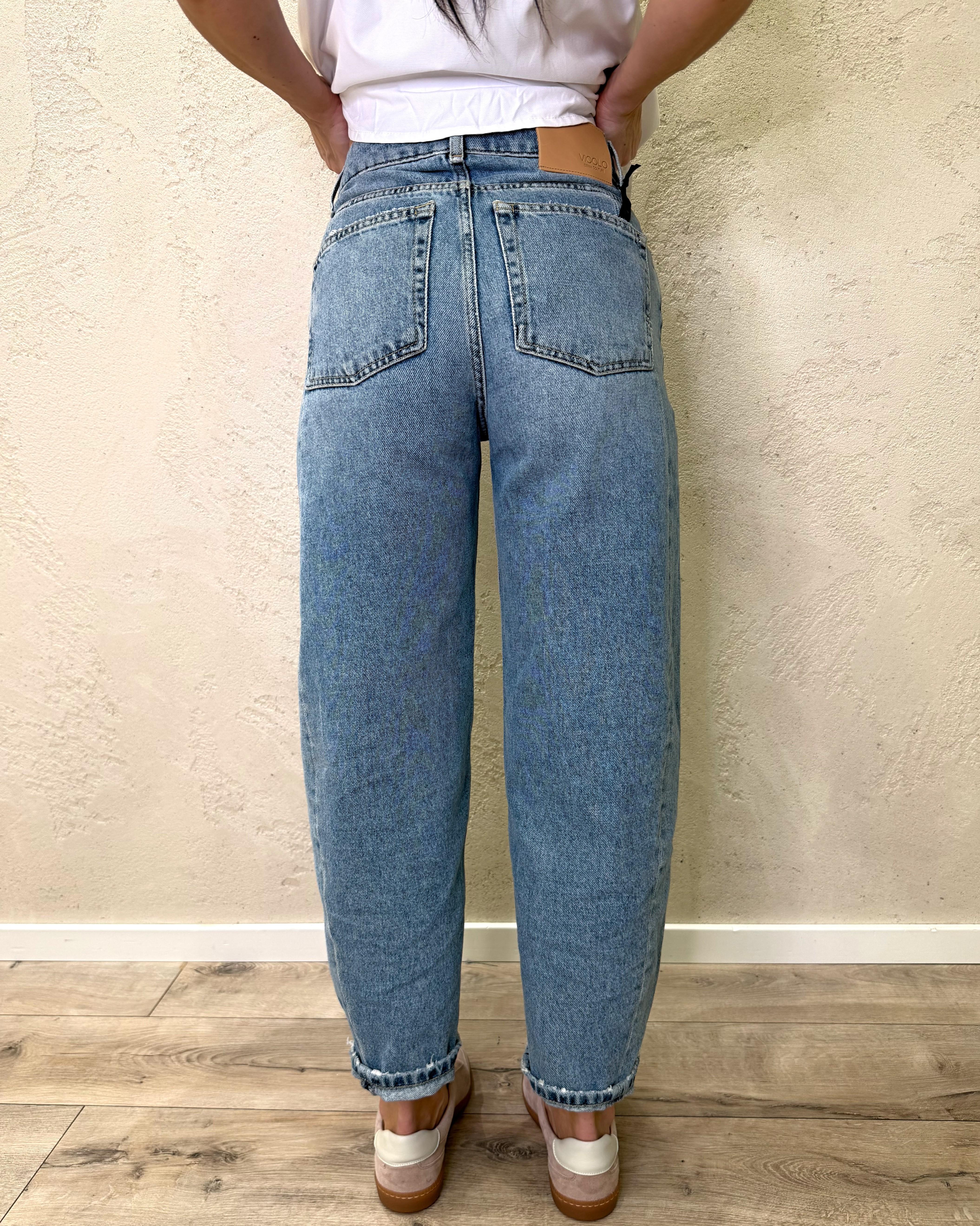 jeans modello chiara carrot fit DAB5247 DENIM VICOLO
