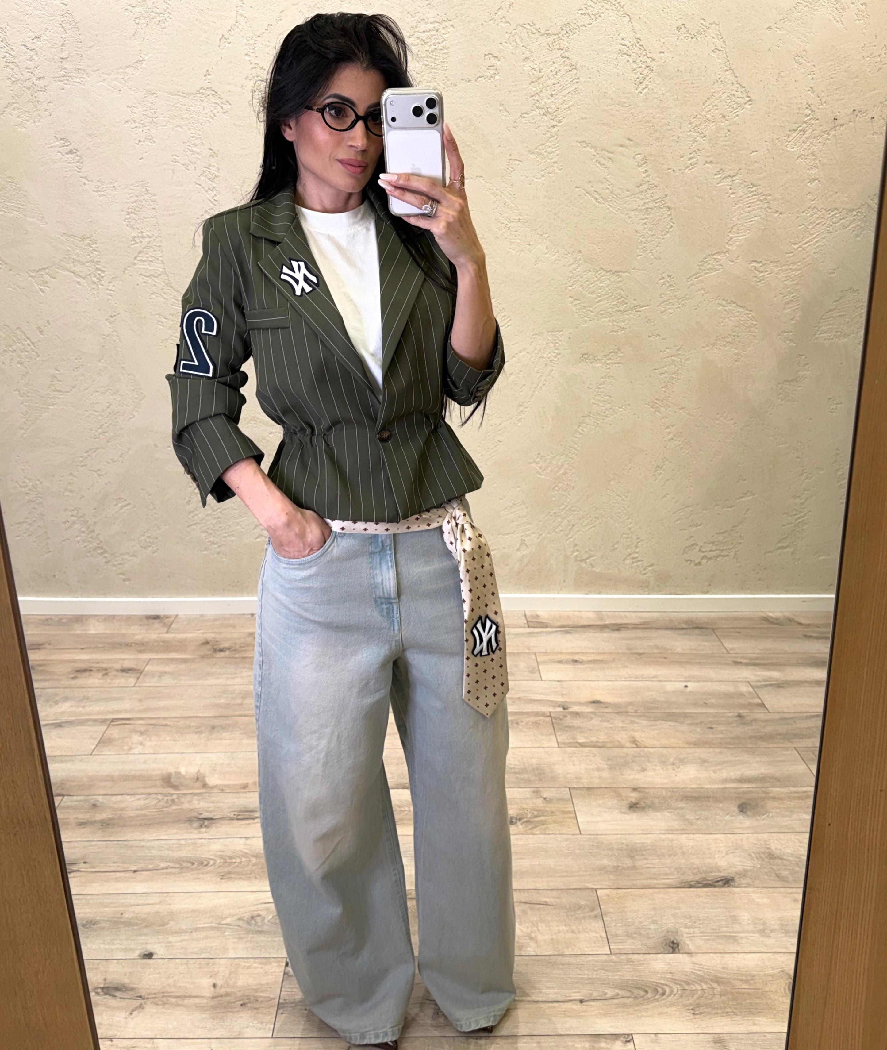 giacca gessata con patch e cravatta in dotazione 38763 MILITARE TENSIONE IN