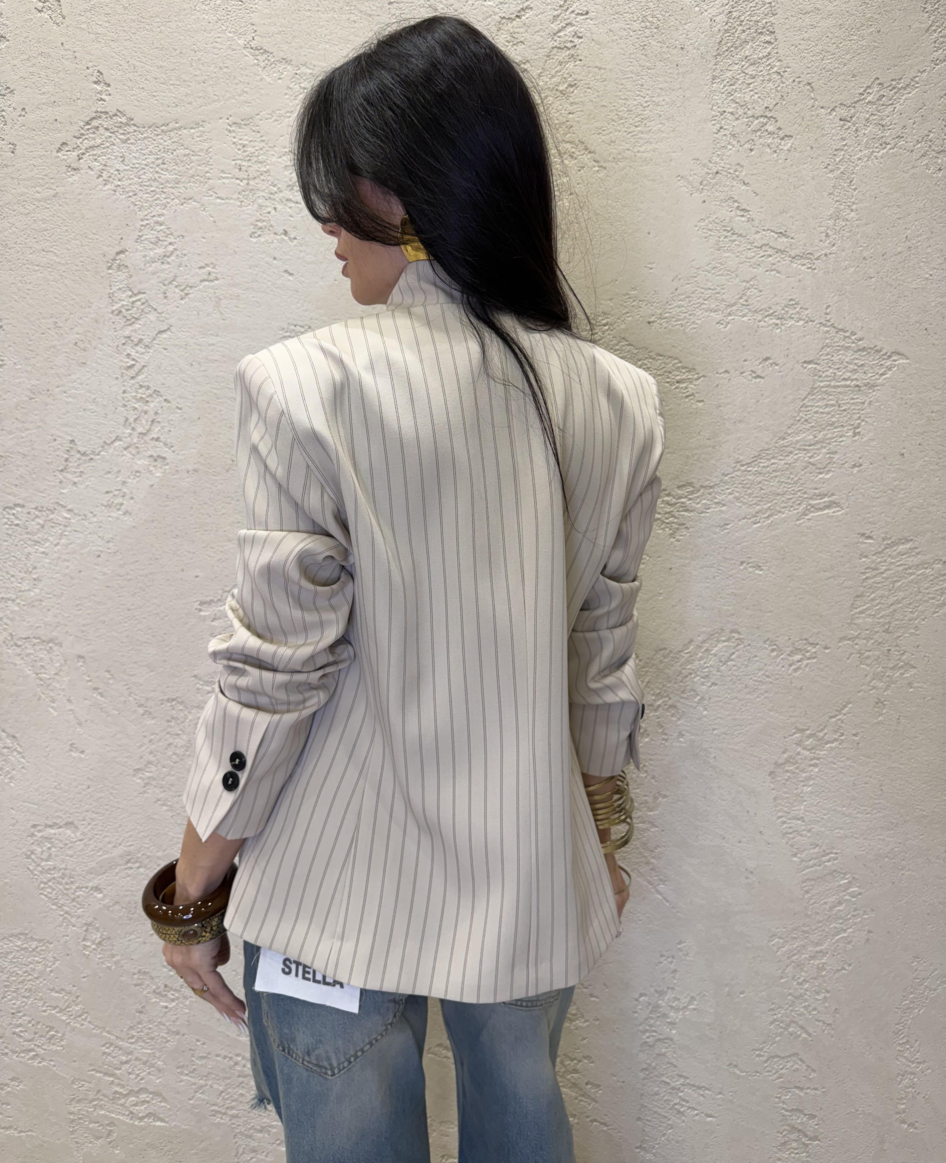 giacca gessata con collo alla coreana e chiusura asimmetrica JMN-Q096 BEIGE HAVEONE