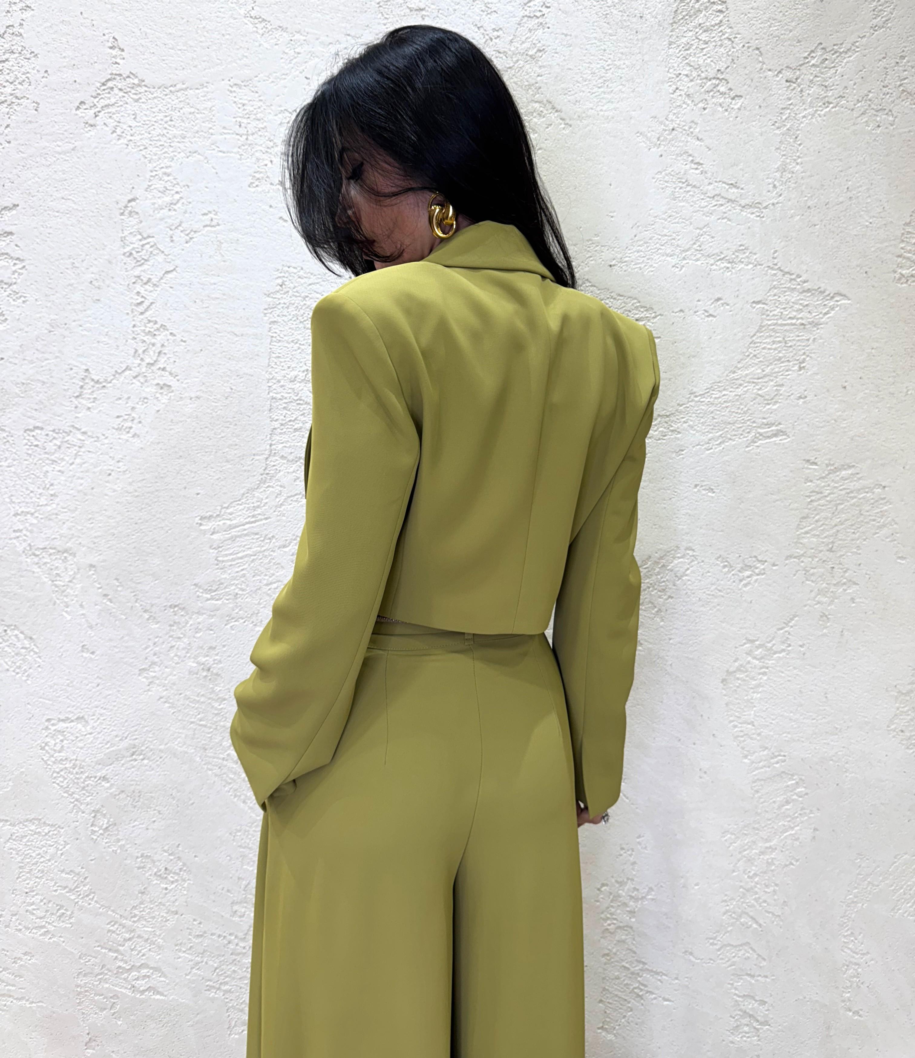 blazer crop con collo revers a punta JBG0KHX OLIO IMPERIAL