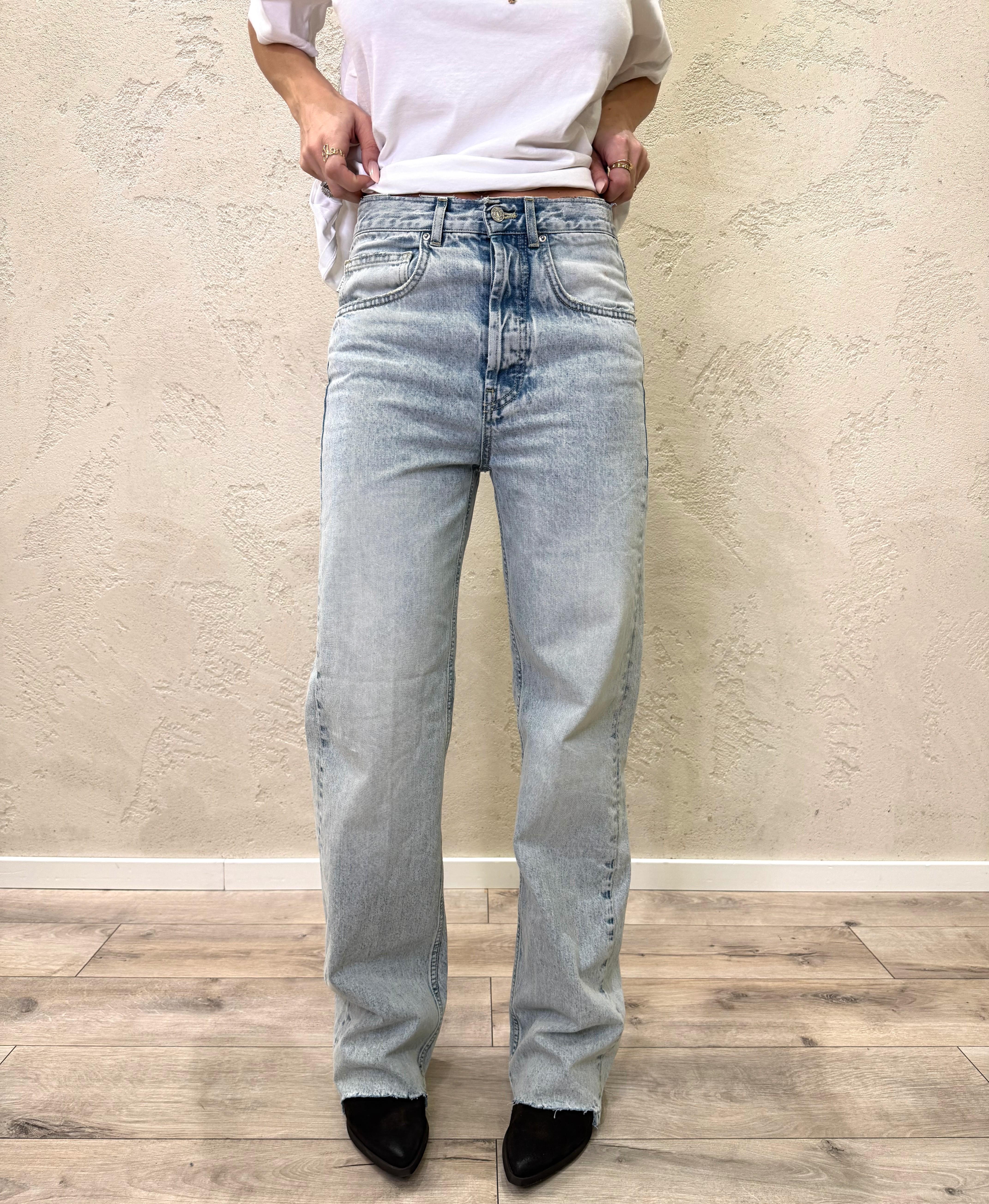 jeans modello adriana a gamba dritta DAB5043 DENIM CHIARO VICOLO