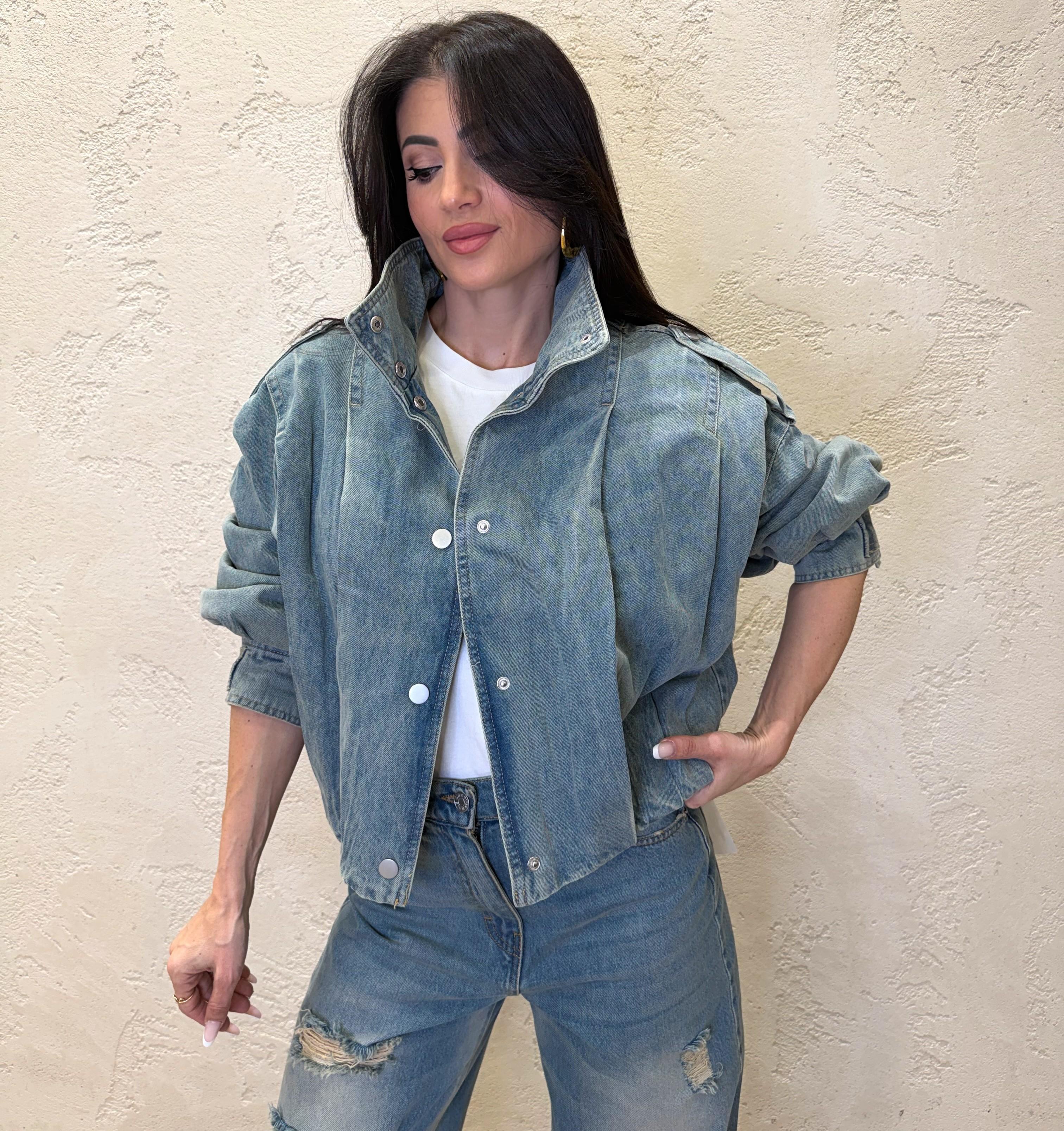 bomber in jeans con collo alto e spalle strutturate 26061 JEANS SUSY MIX