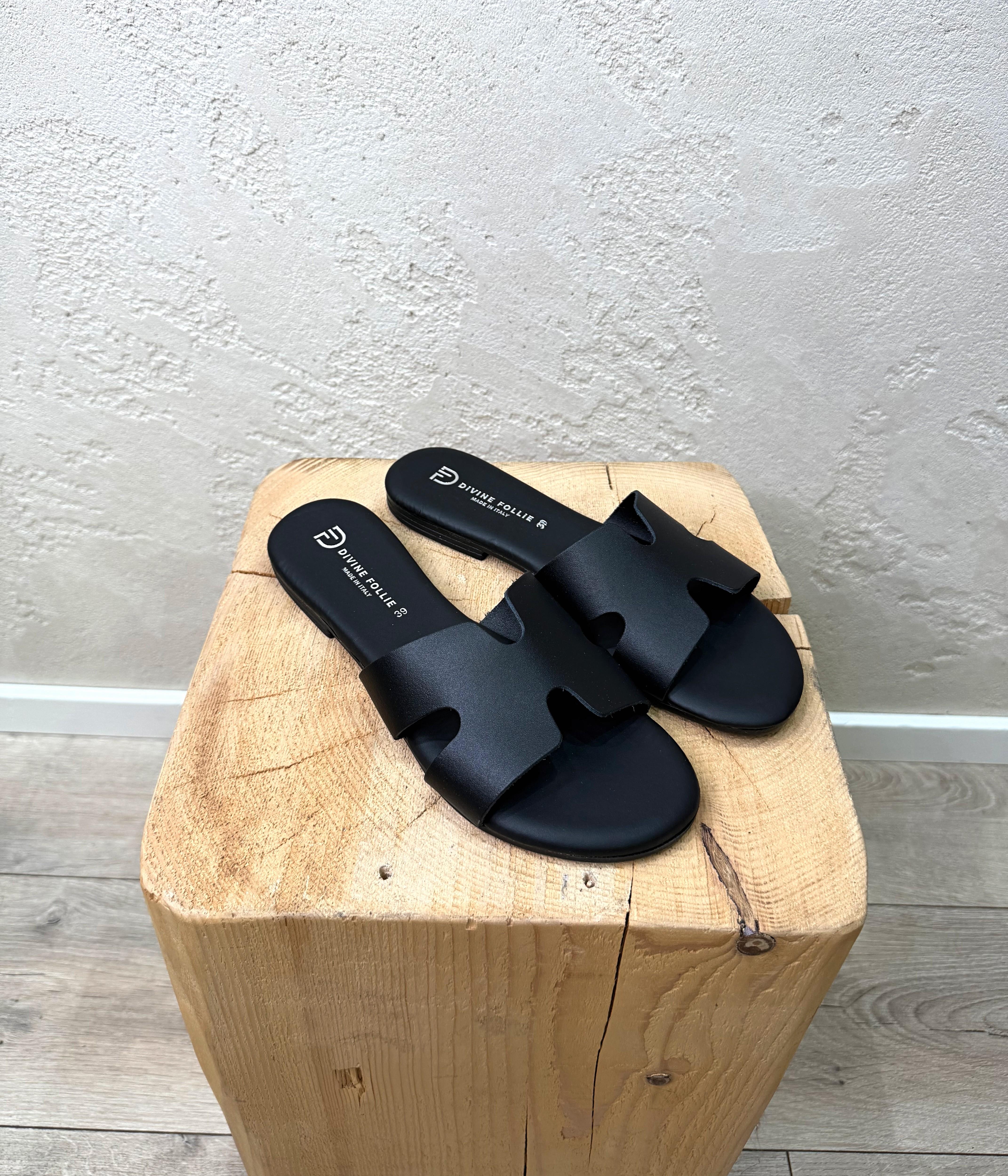 ciabattina flat in vera pelle 1080 NERO DIVINE FOLLIE