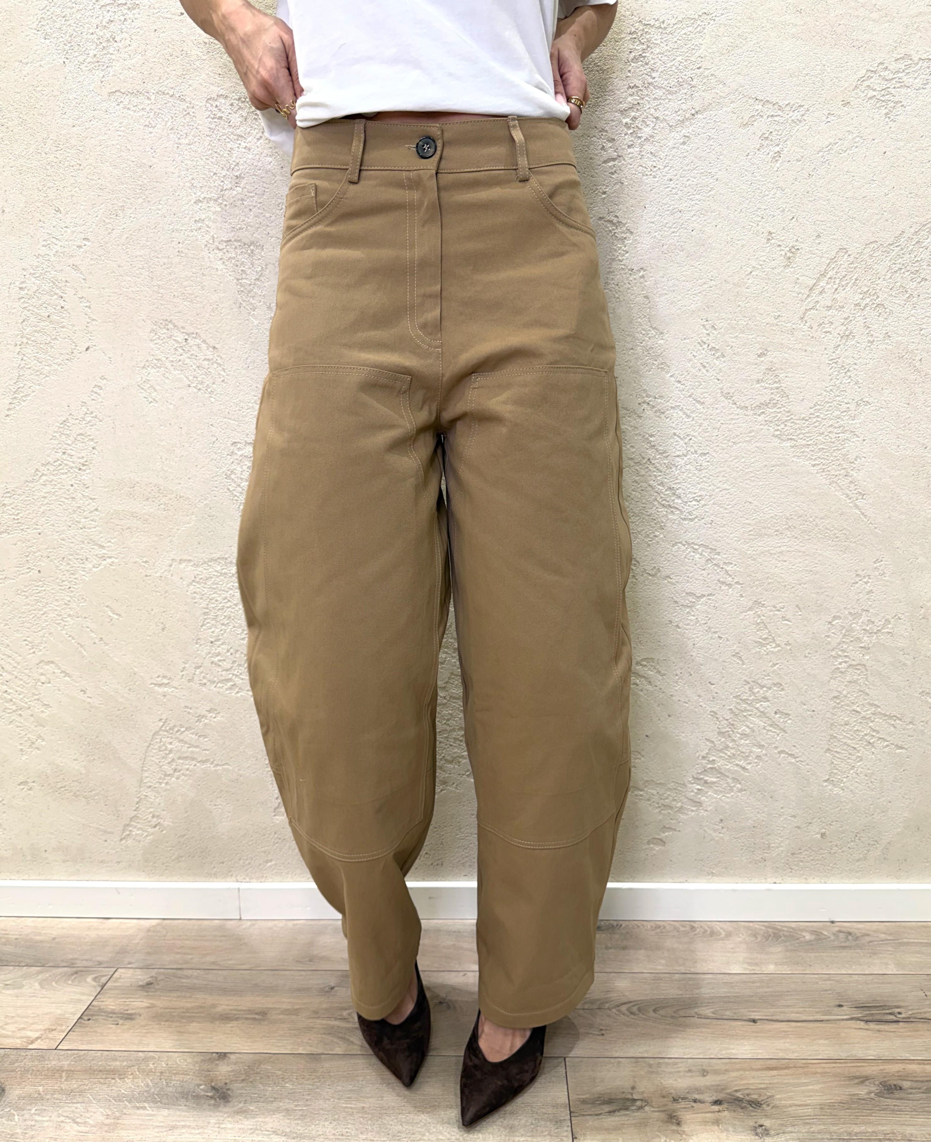 pantalone barrel fit con dettaglio di tasche in ecopelle 26P4163 TABACCO TENSIONE IN