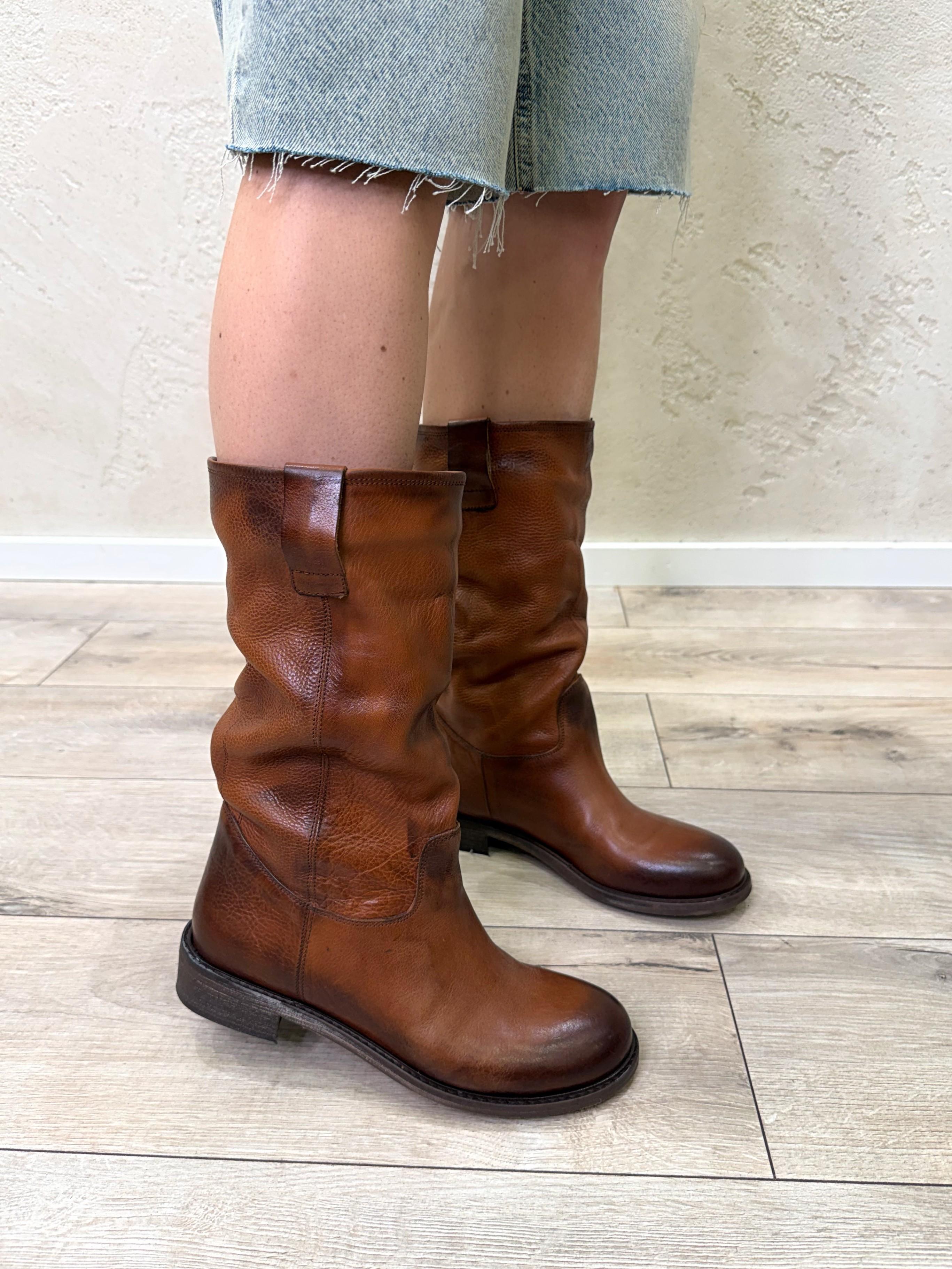 stivaletto regolabile in vera pelle MT01 CUOIO DIVINE FOLLIE