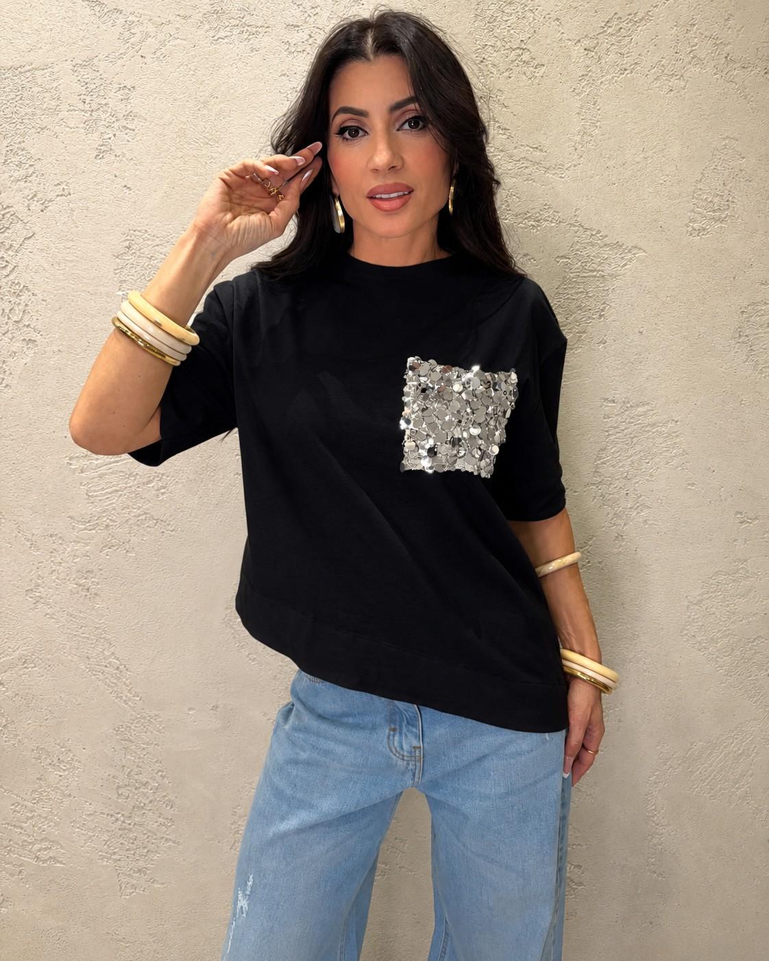 t-shirt asimmetrica con tasca pailettes PE260194 NERO TENSIONE IN