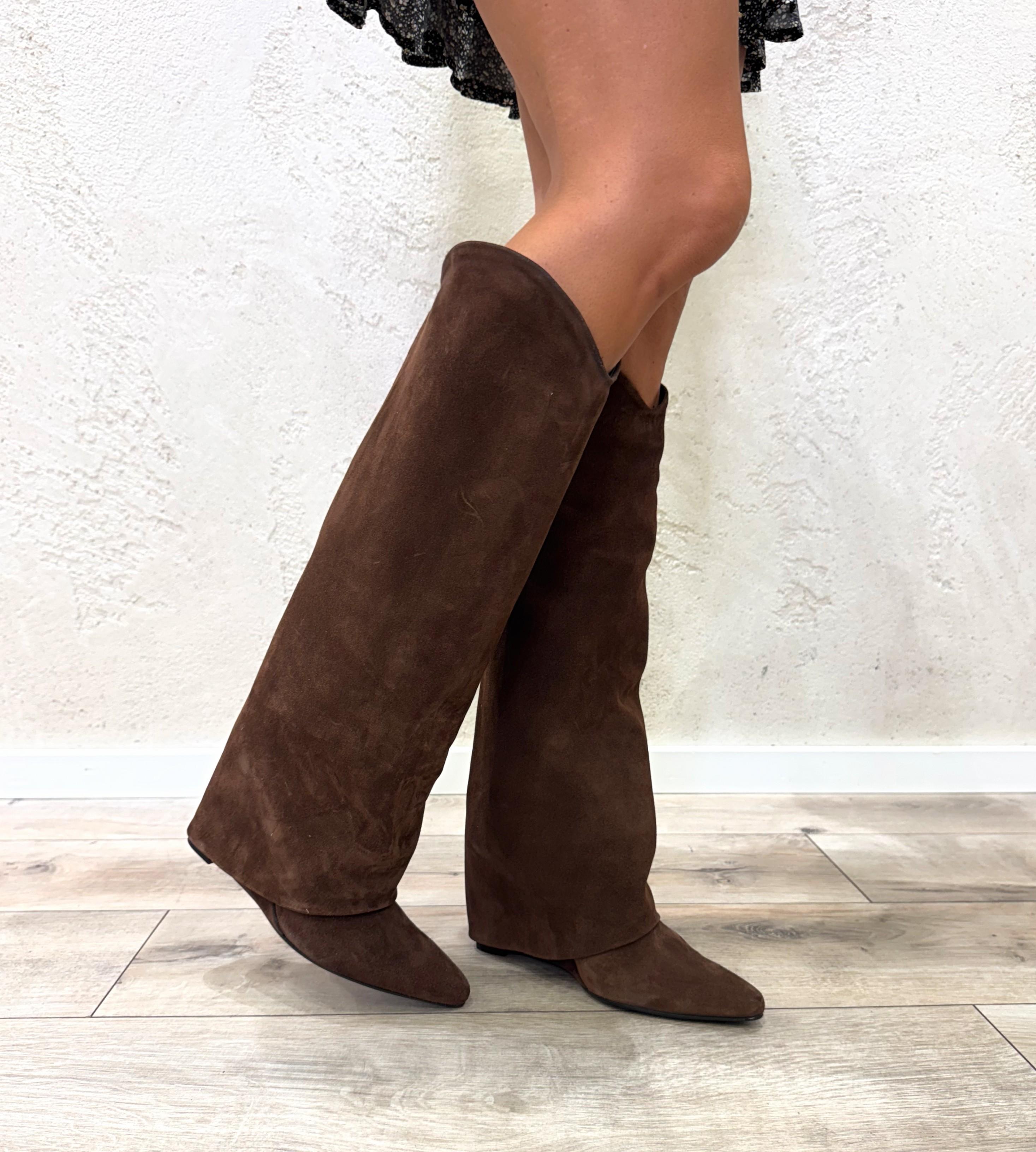 stivale con risvolto in camoscio STARIA150CAM MORO OVYE'