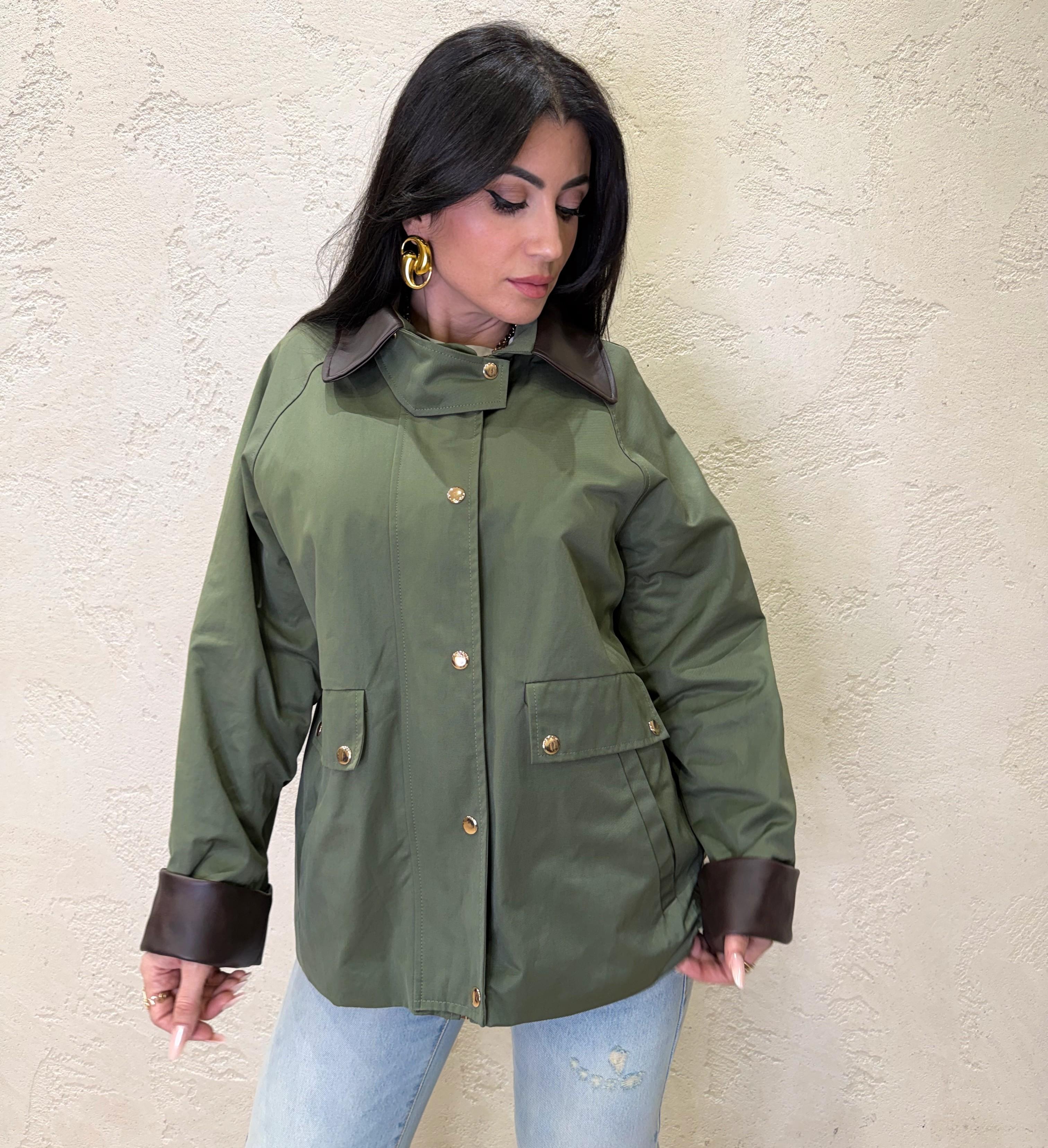 trench corto con colletto e polsini in ecopelle TAB0950 MILITARE VICOLO