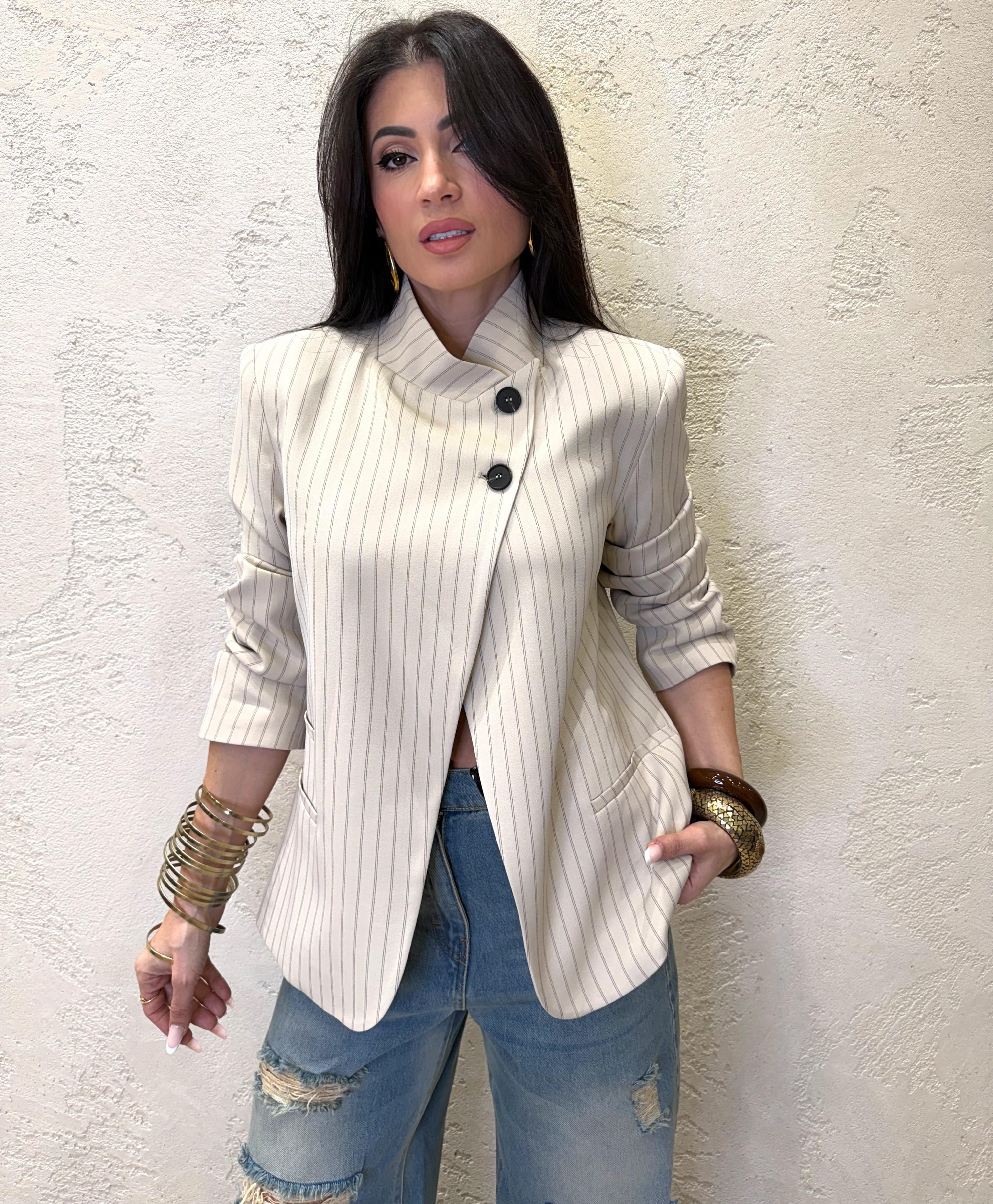 giacca gessata con collo alla coreana e chiusura asimmetrica JMN-Q096 BEIGE HAVEONE