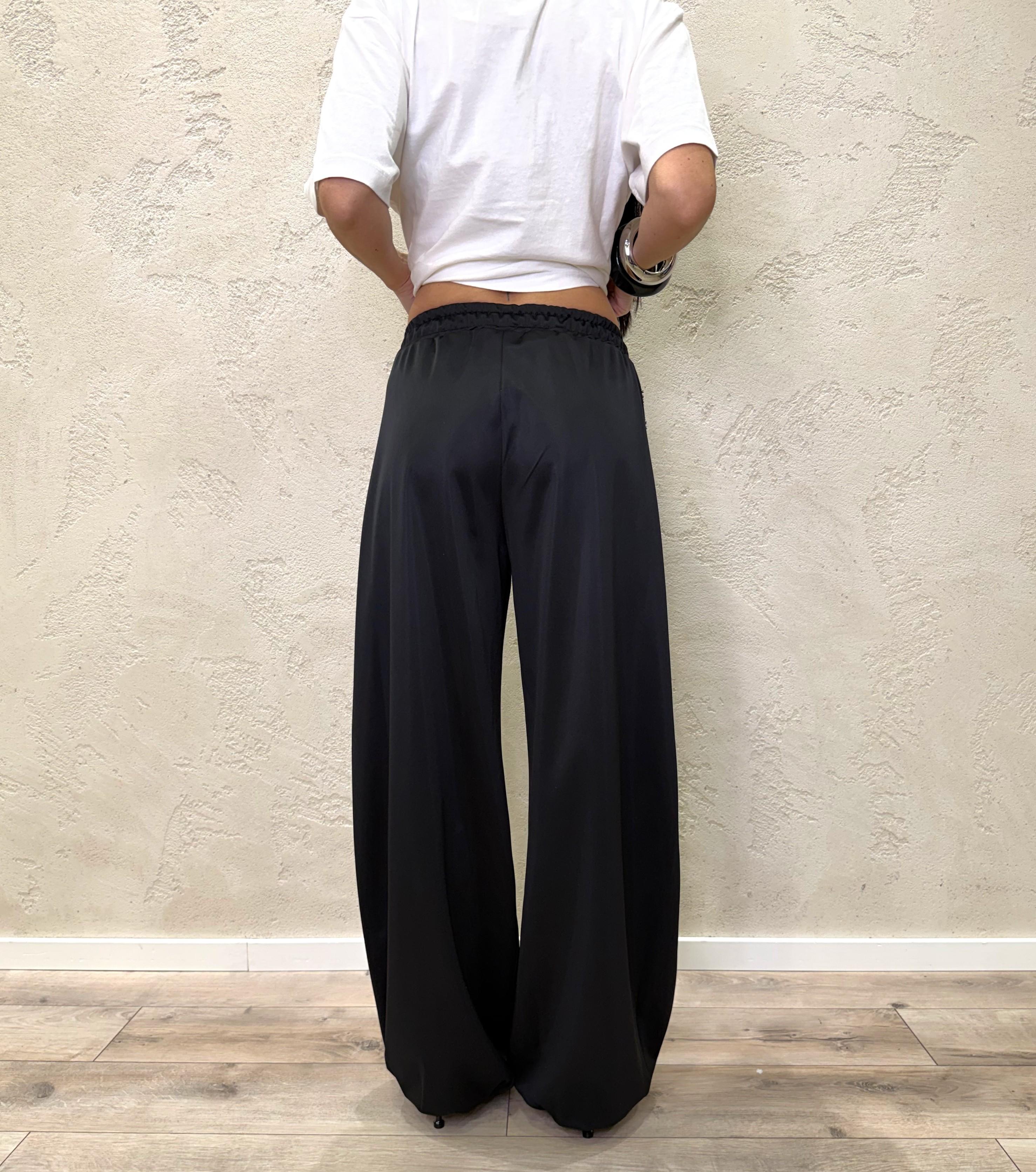 pantaloni modello balloon in raso tecnico con bande laterali S3393 NERO SUSY MIX