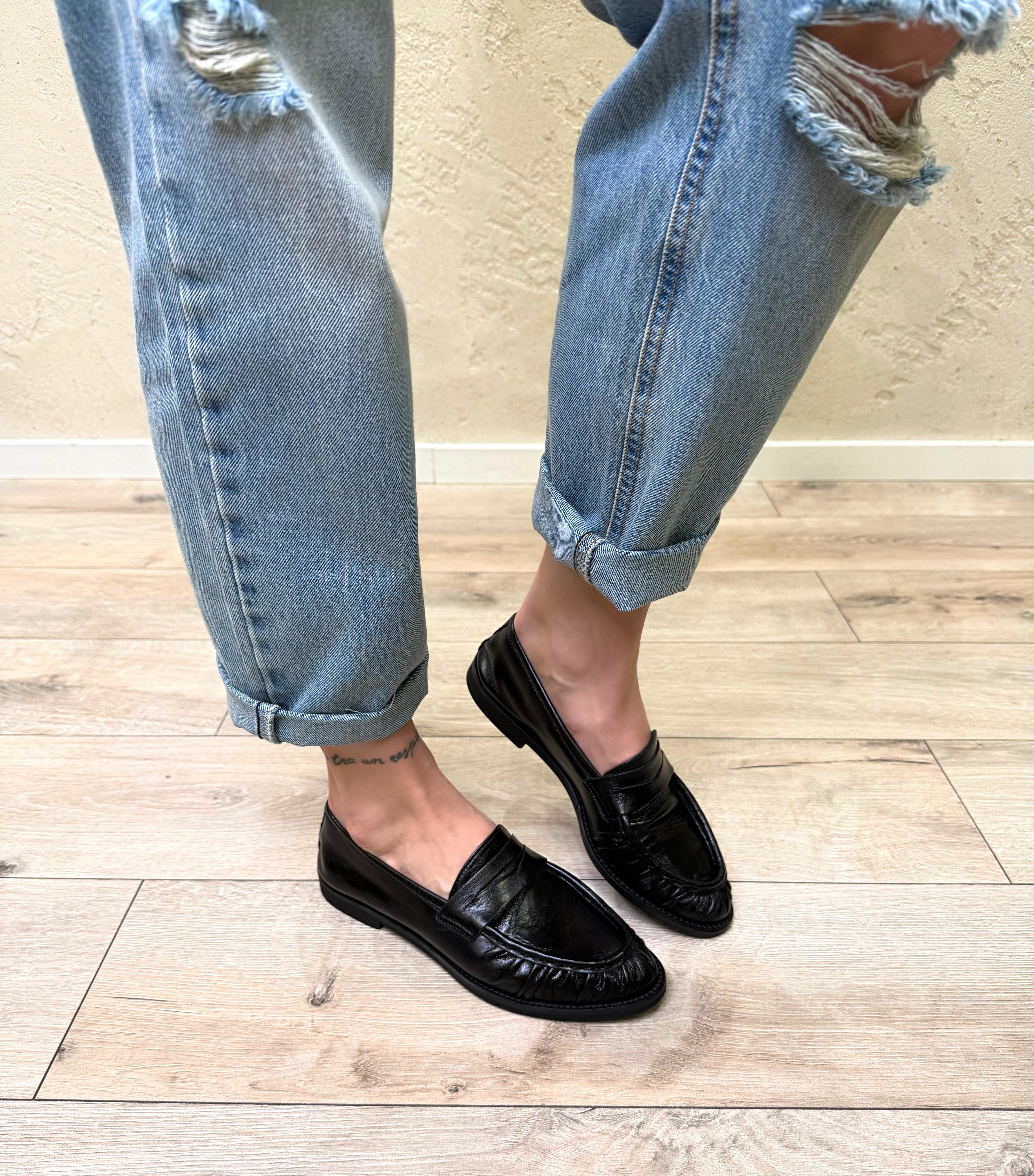 mocassino in vera pelle scamosciata CINZIA2541 NERO DIVINE FOLLIE