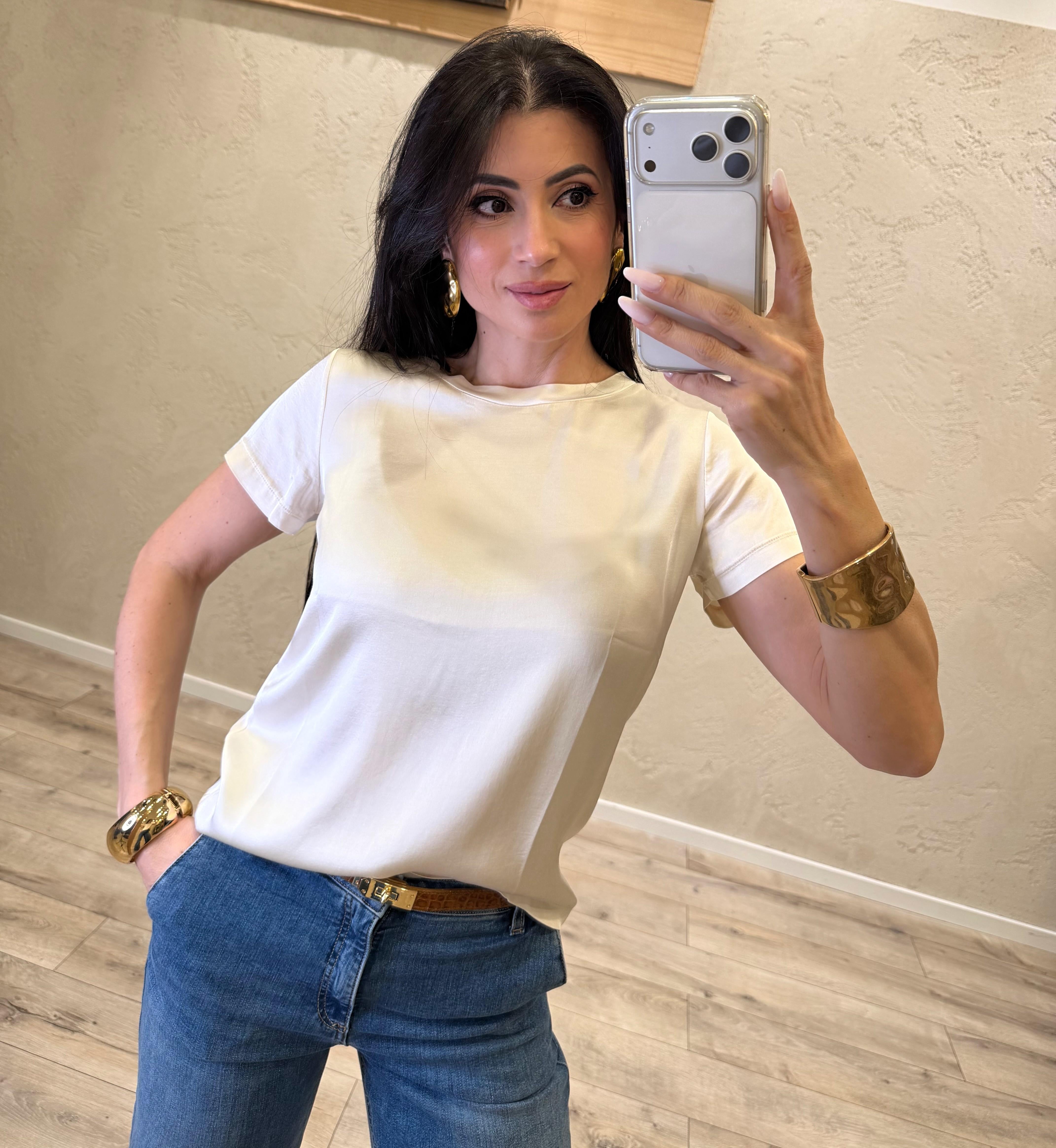 Blusa elasticizzata in satin 26FA705BU BURRO SUSY MIX