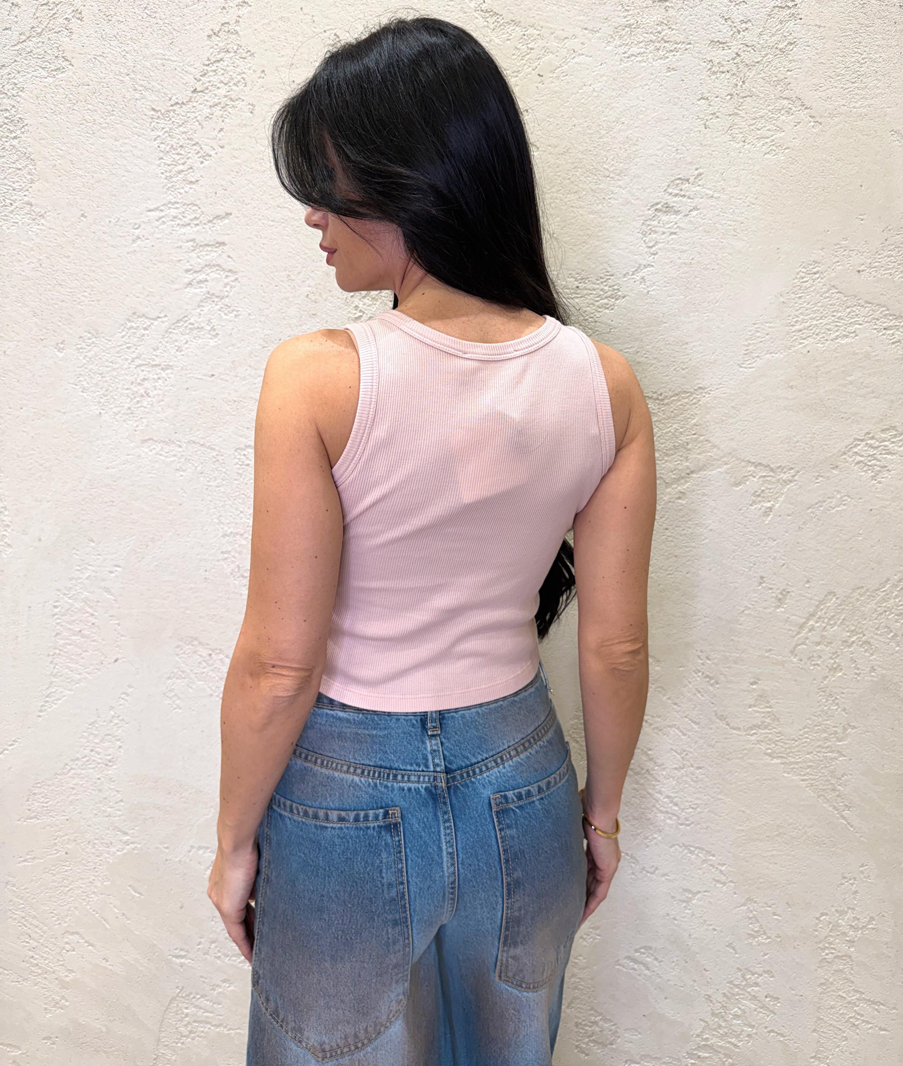 canotta crop elasticizzata a costine con bottoncini UAB0074 ROSA VICOLO