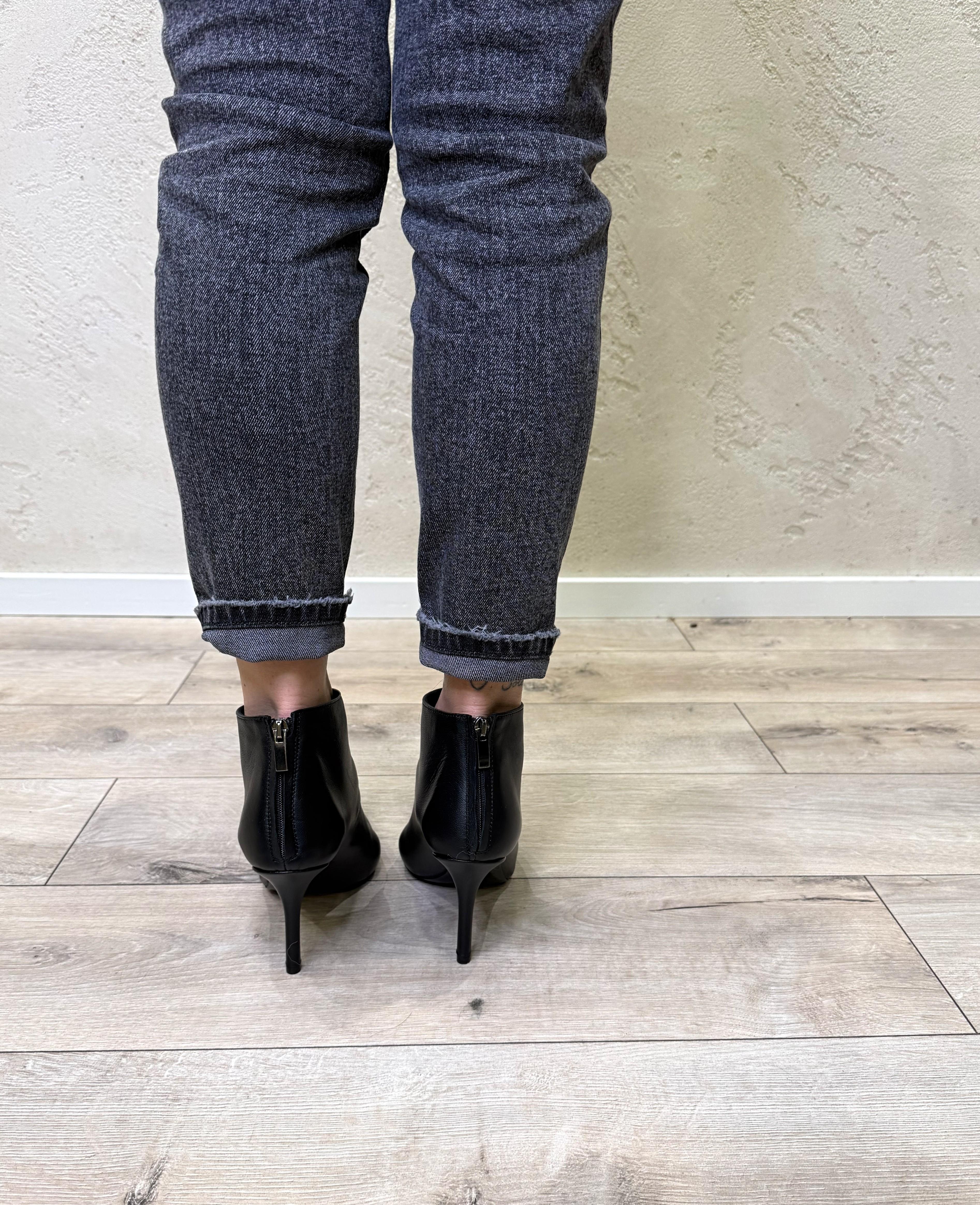 tronchetto in vera pelle AT693 NERO OVYE'