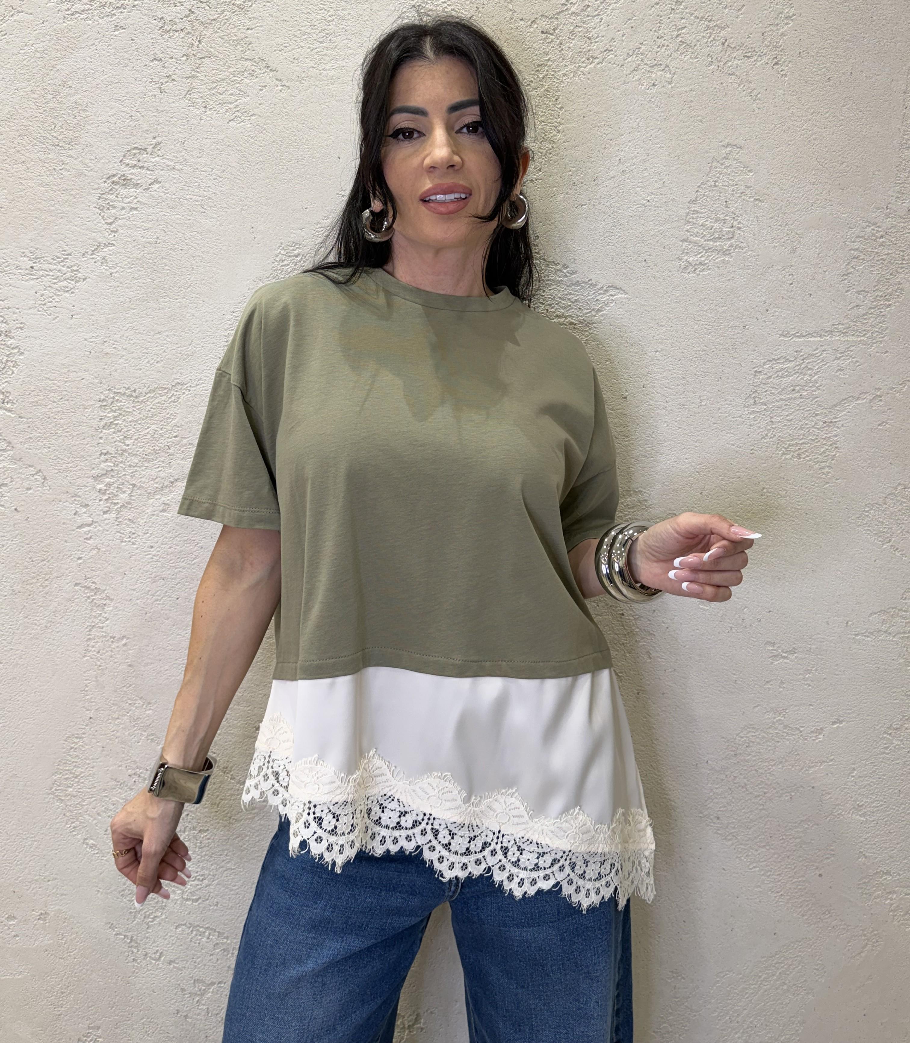 t-shirt a scatoletta con inserto satin e pizzo T262A082 VERDE DIXIE