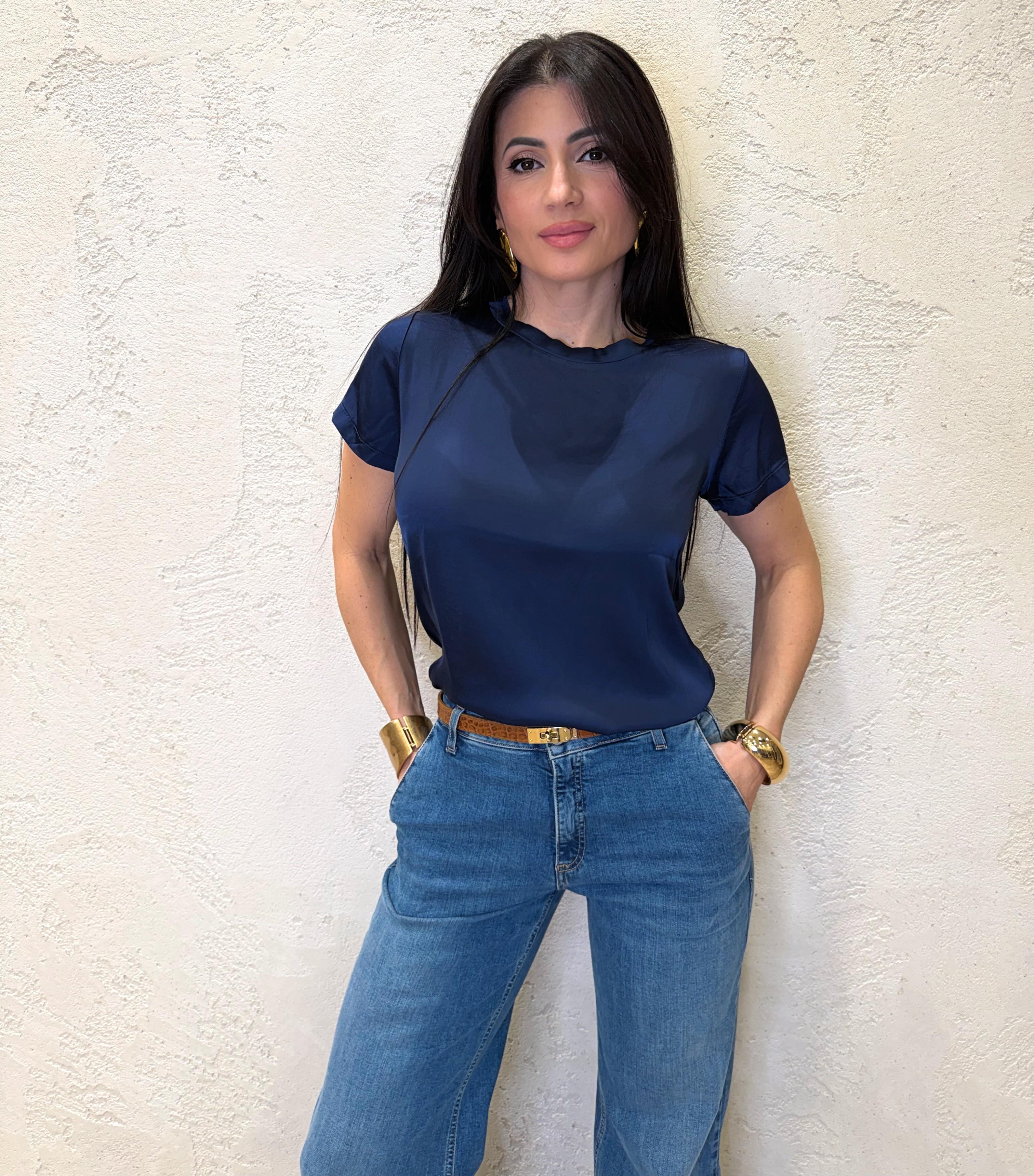 Blusa elasticizzata in satin 26FA705BU BLU SUSY MIX