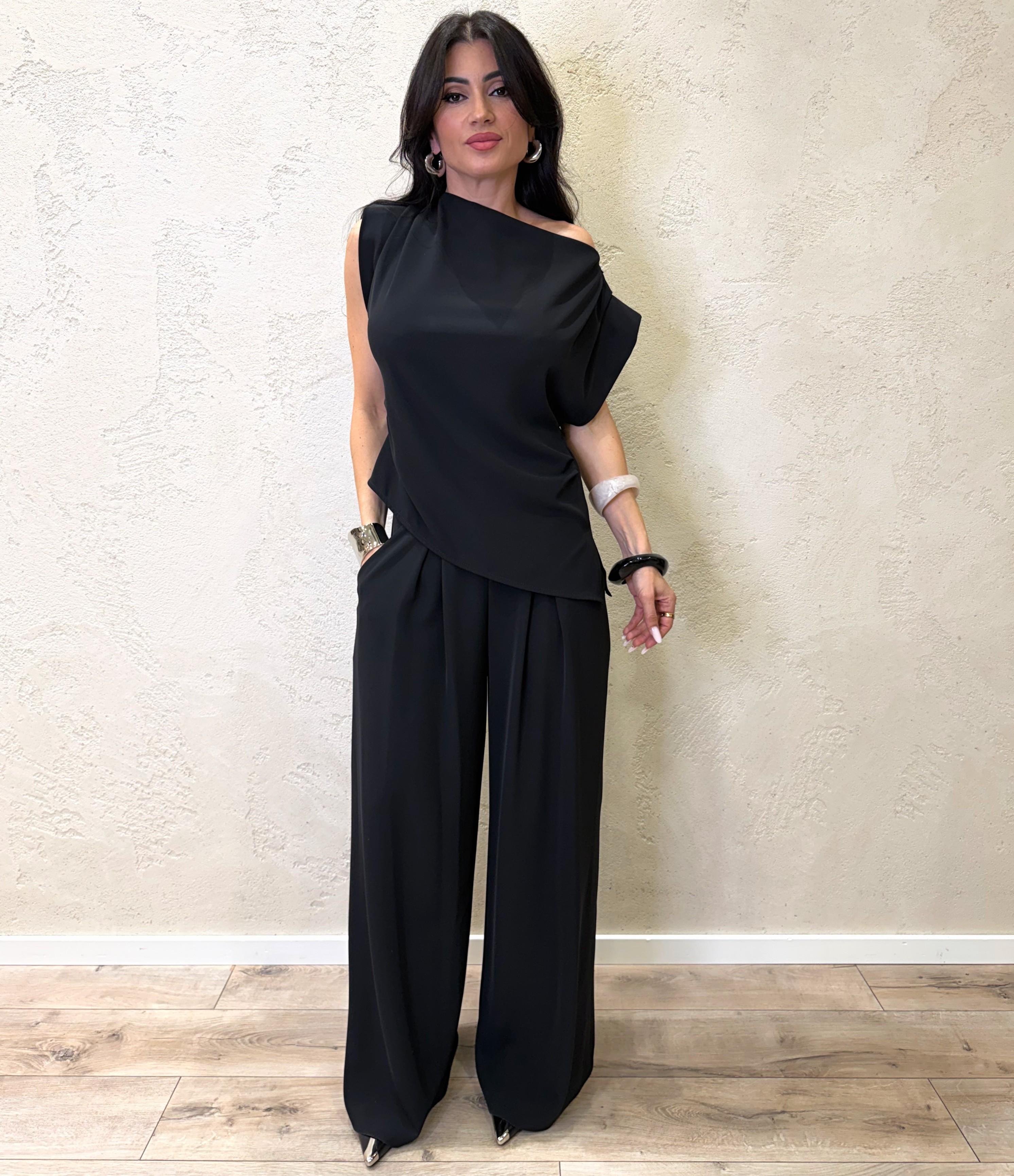 completo fluido composto da top asimmetrico e pantalone a palazzo PP372T52F1 NERO SUSY MIX