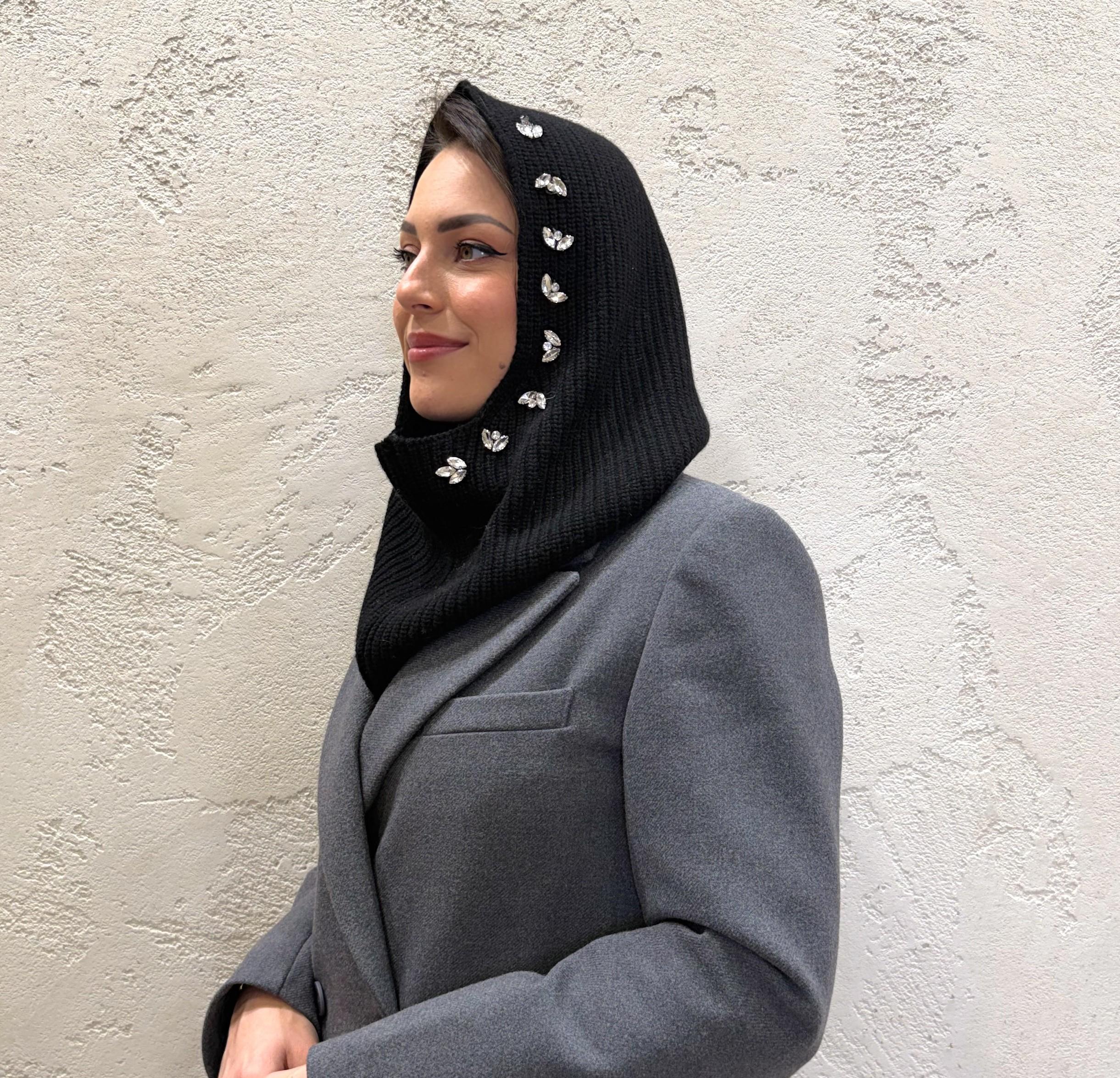 balaclava con dettaglio gioiello 55209F NERO VICOLO