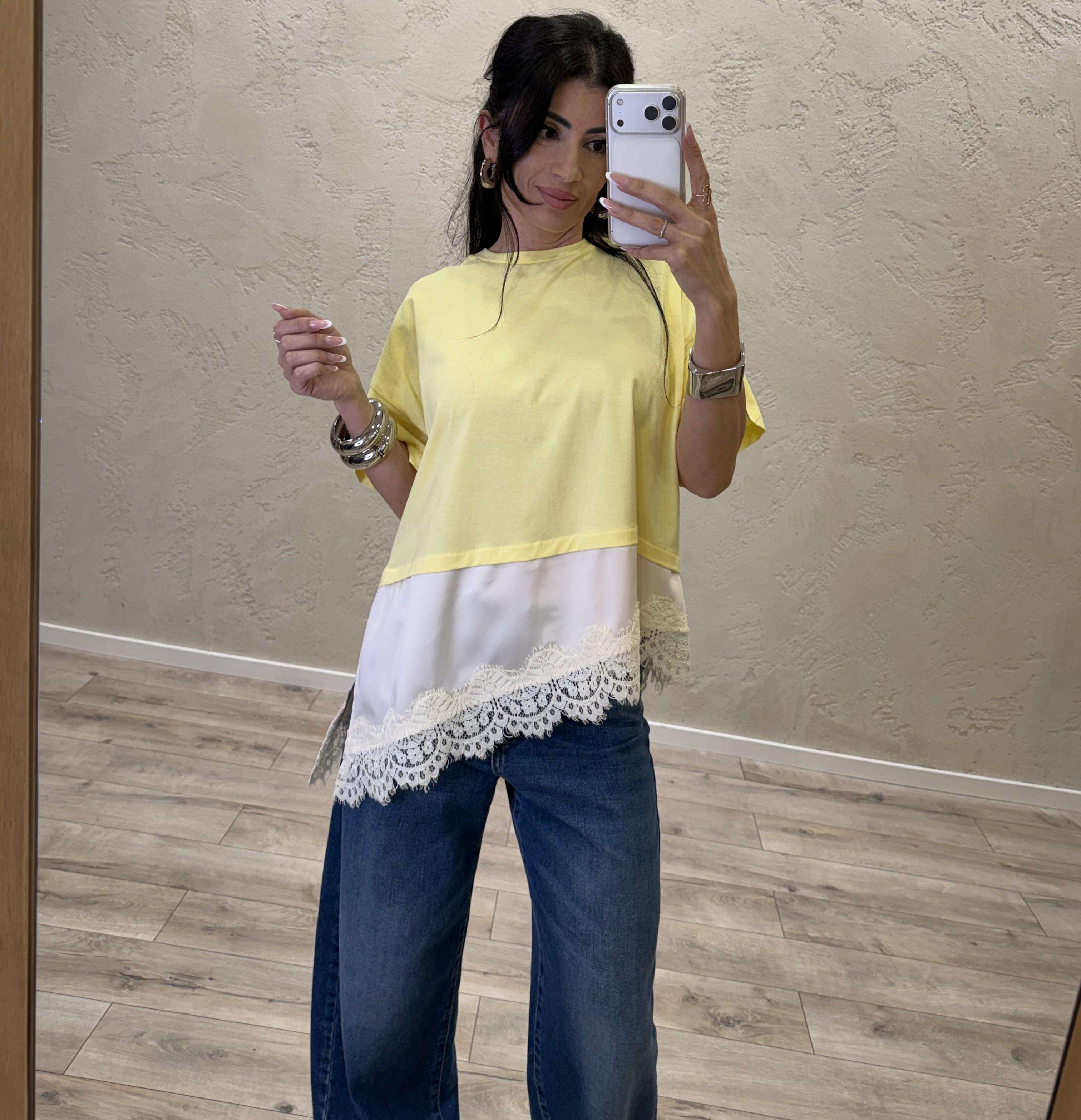 t-shirt a scatoletta con inserto satin e pizzo T262A082 GIALLO DIXIE