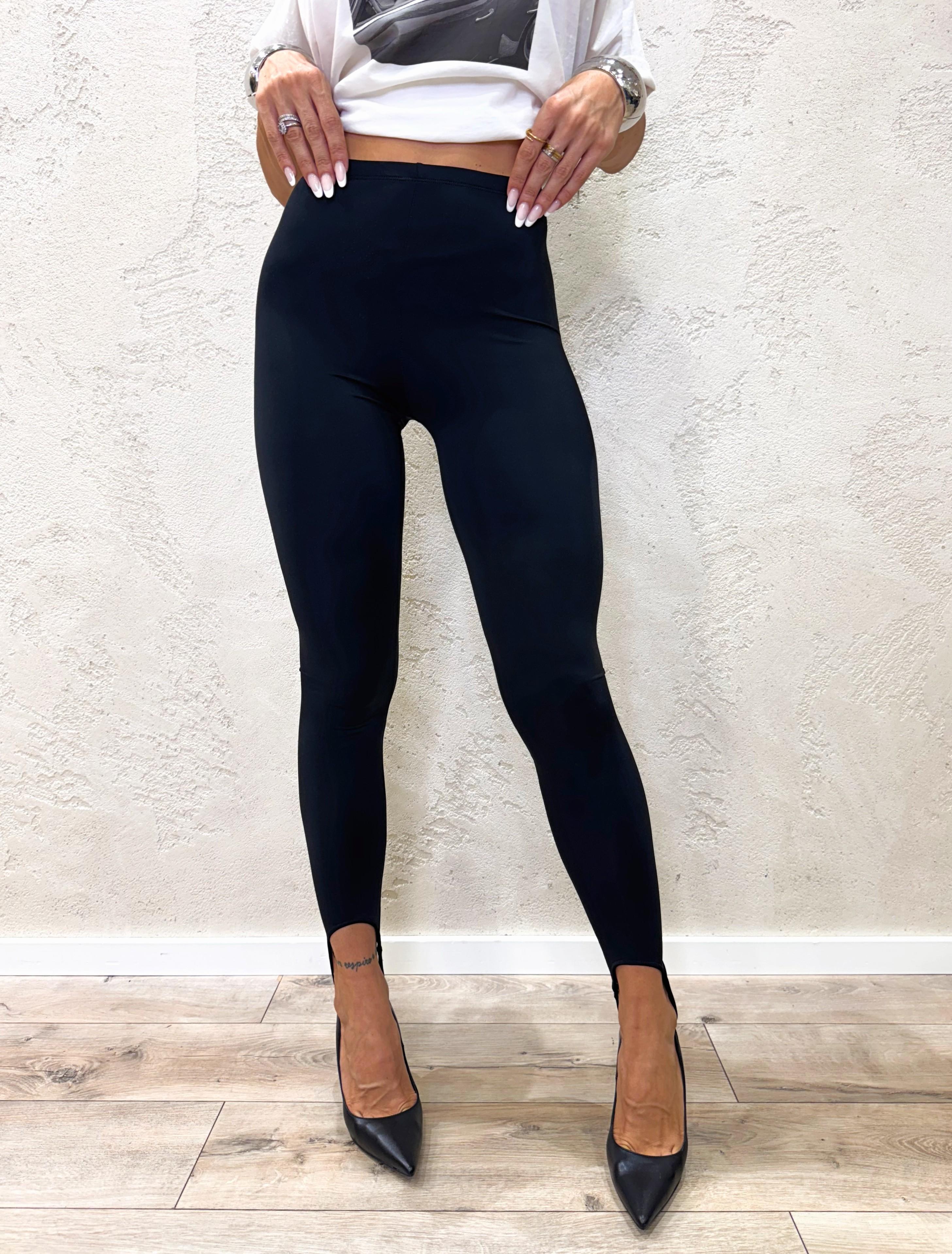 leggins lucido con elastico sul fondo UF0119 NERO VICOLO