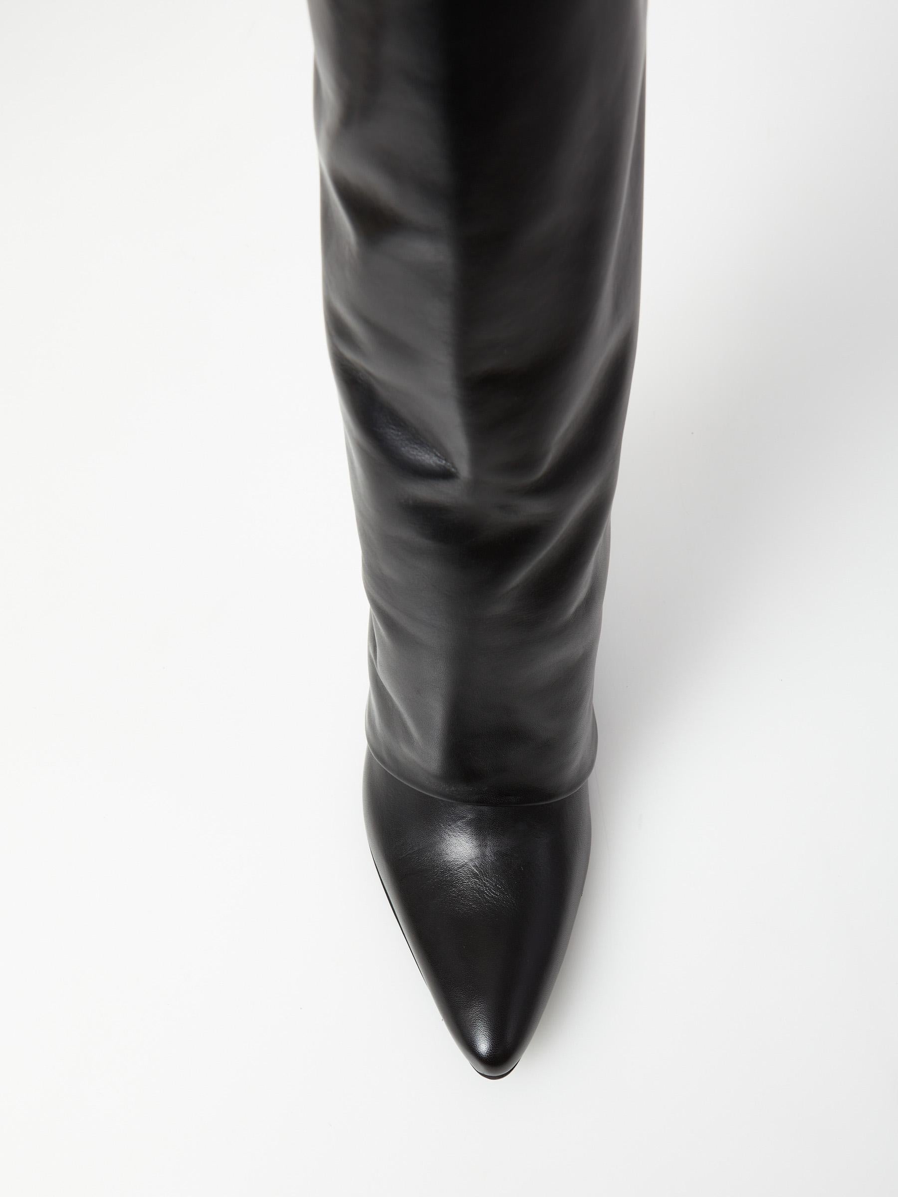 stivale alto con risvolto e rialzo interno STARIA150VIT NERO OVYE'