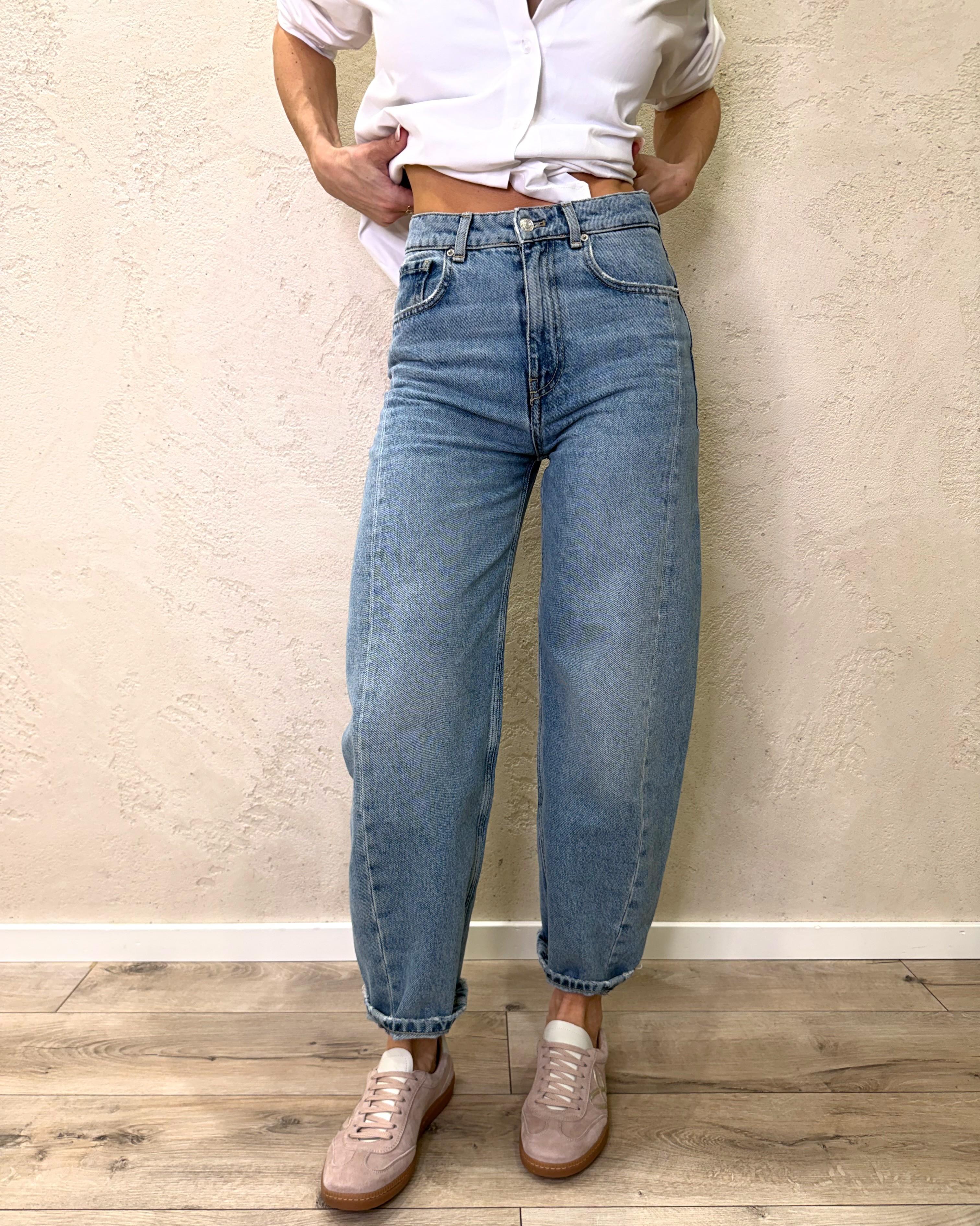 jeans modello chiara carrot fit DAB5247 DENIM VICOLO