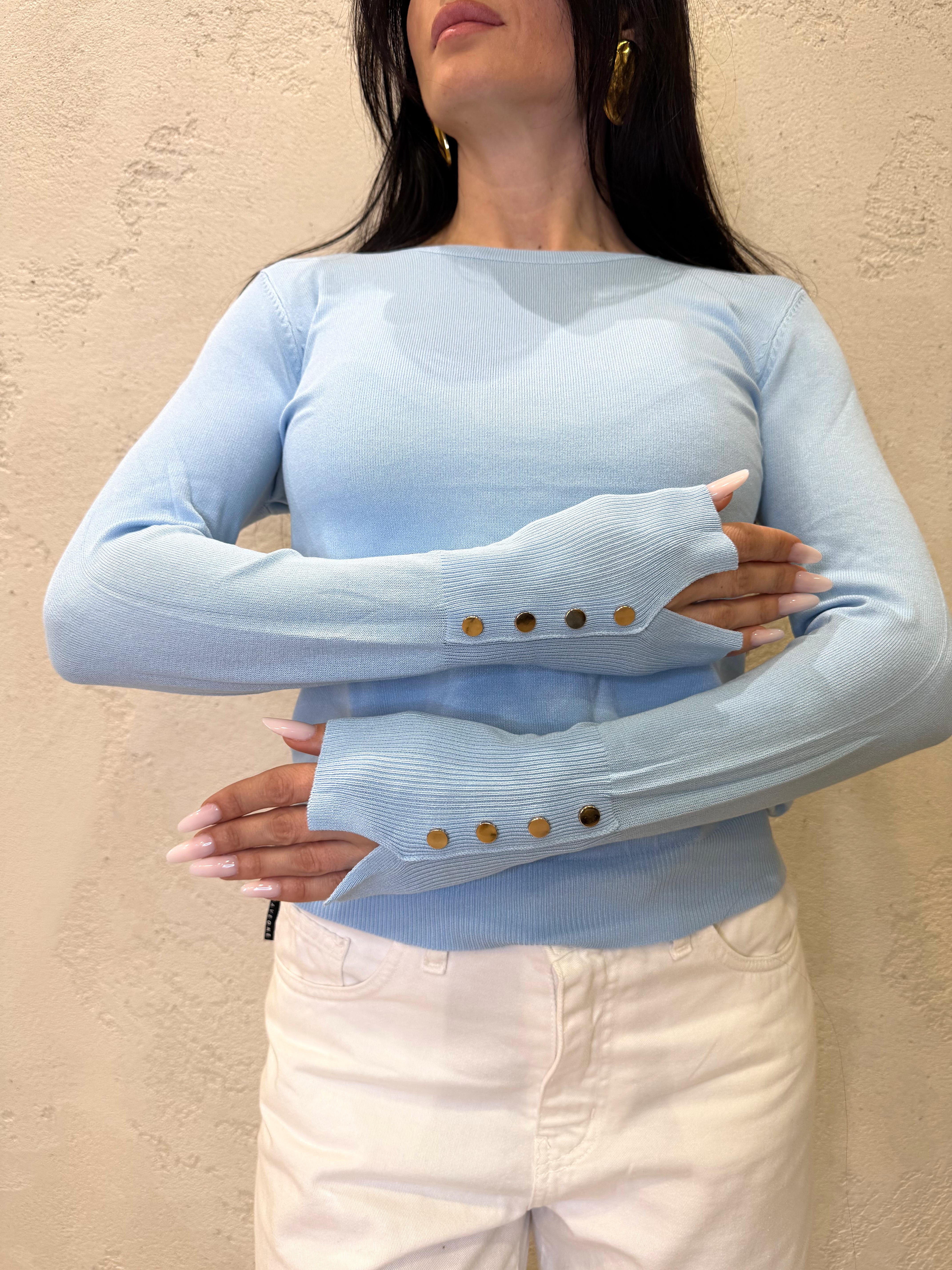 maglia basica con dettaglio bottoncini su polso MAGLIABOTTONCINI CELESTE ELEVI