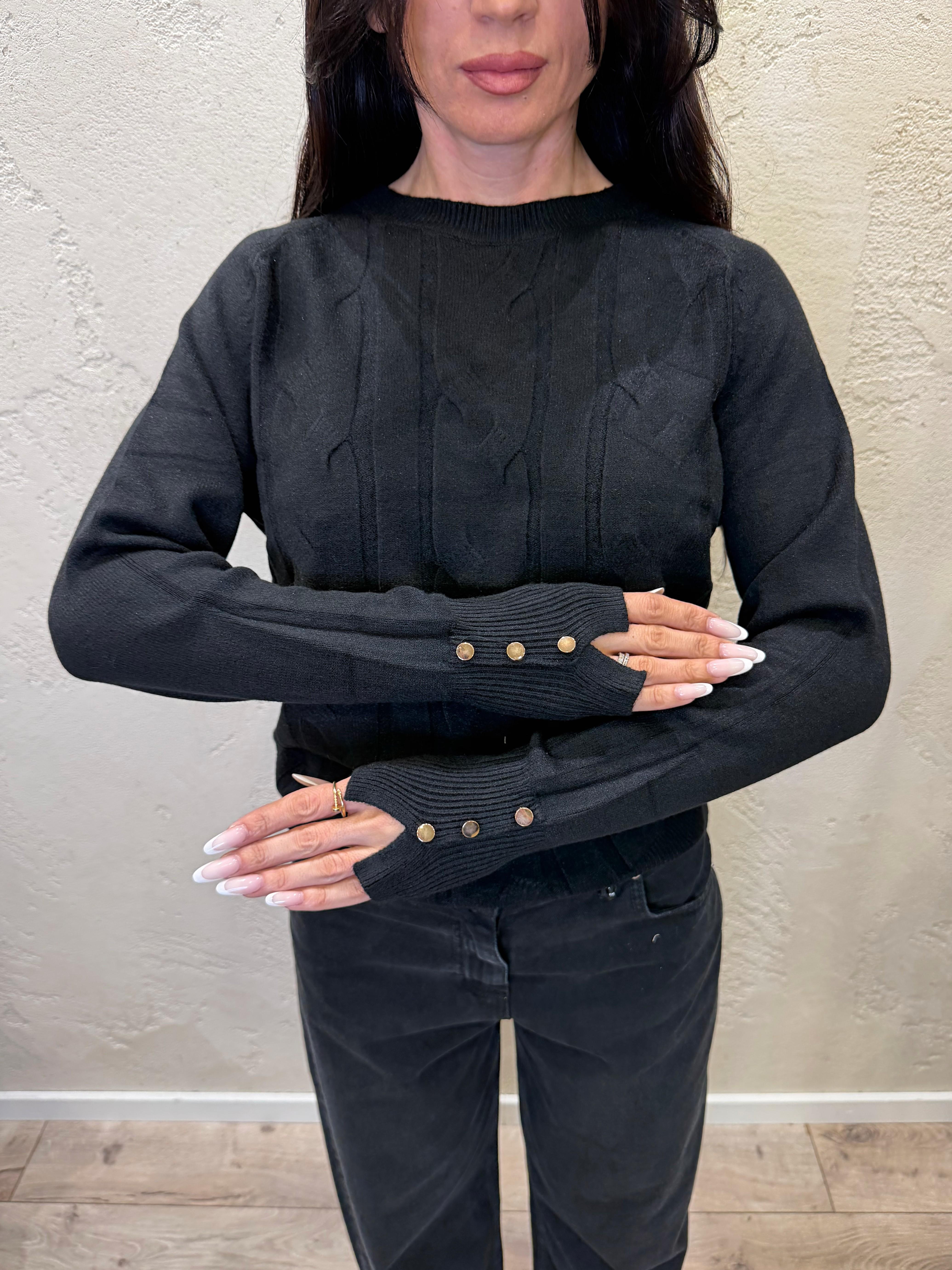 maglia a trecce con bottoncini su polso MGTRECCIA NERO ELEVI